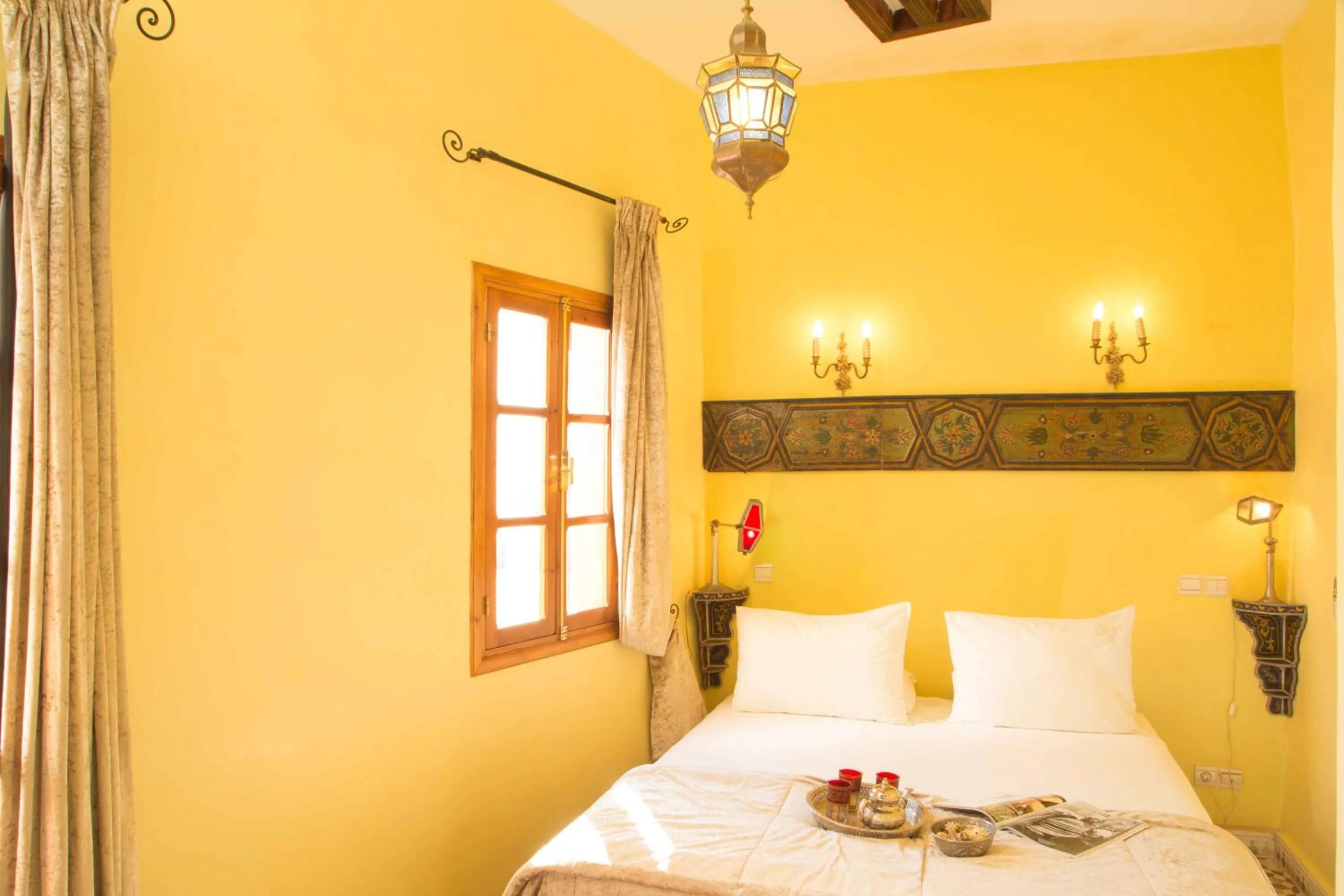 Bedroom, Bed in Dar El Kébira