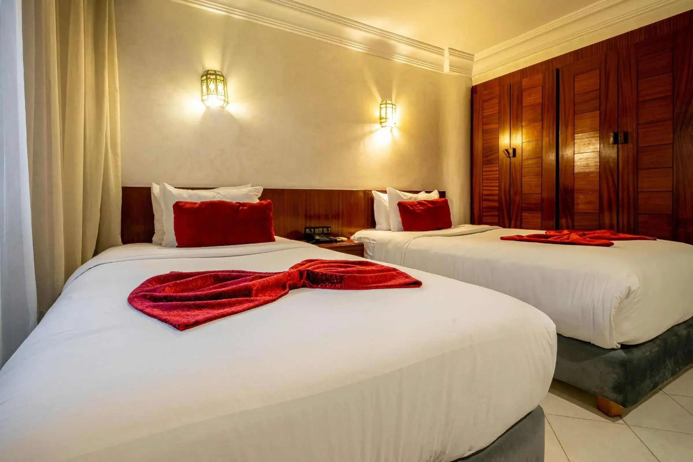 Twin Room in Hotel Casablanca City Center Twin Room in Hotel Casablanca City Center