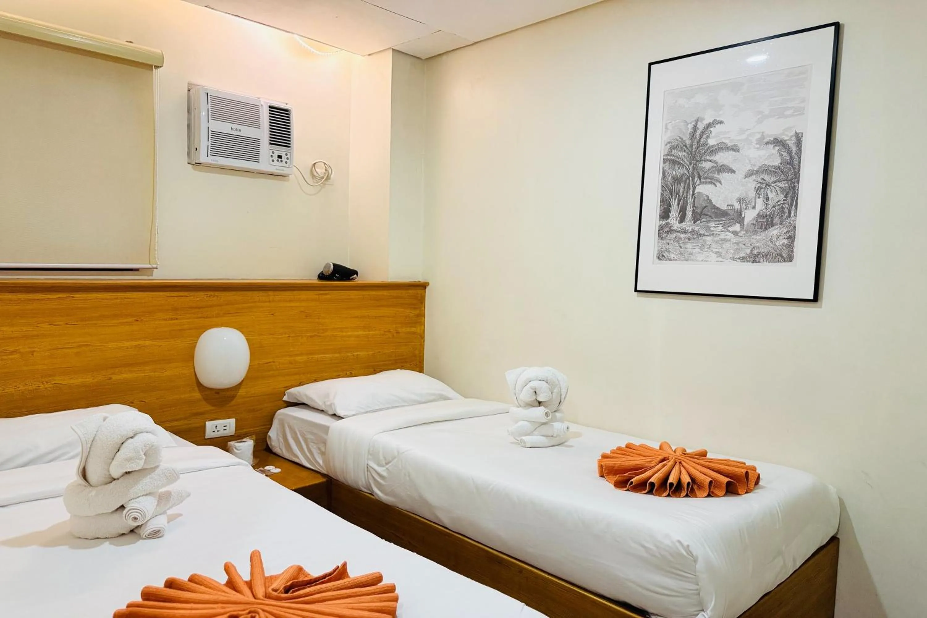 Bedroom, Bed in Aurora Suites Pasay near Airport