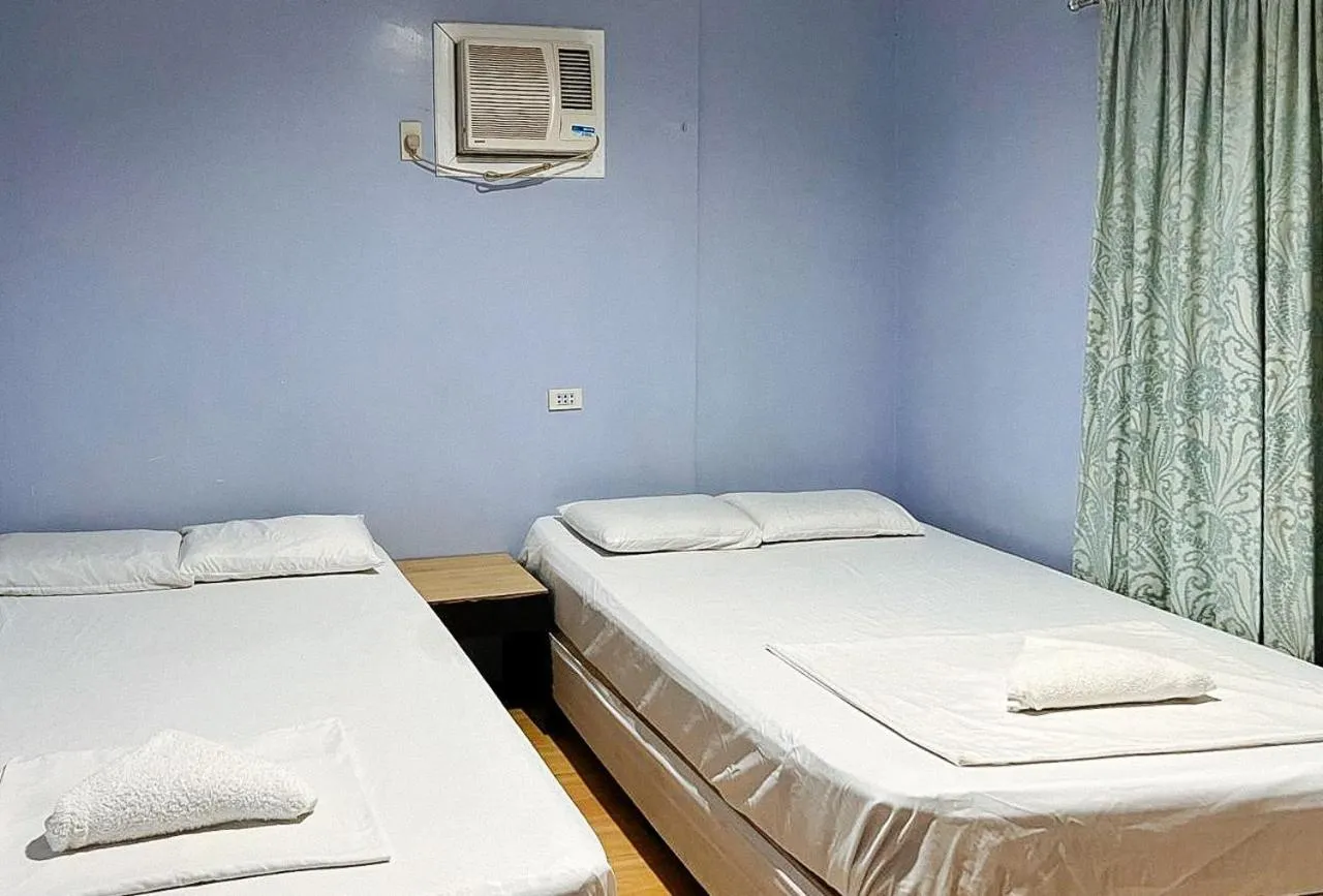 Photo of the whole room in RedDoorz @ Limelily Pension House 2 General Santos City