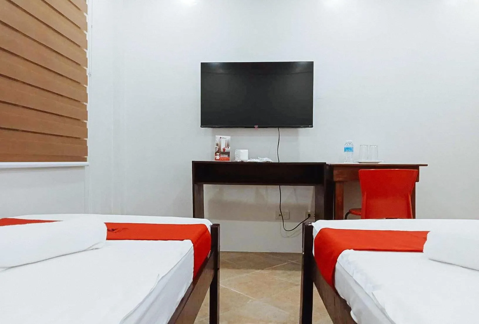 Bed in RedDoorz at David's Travellers Inn Cavite