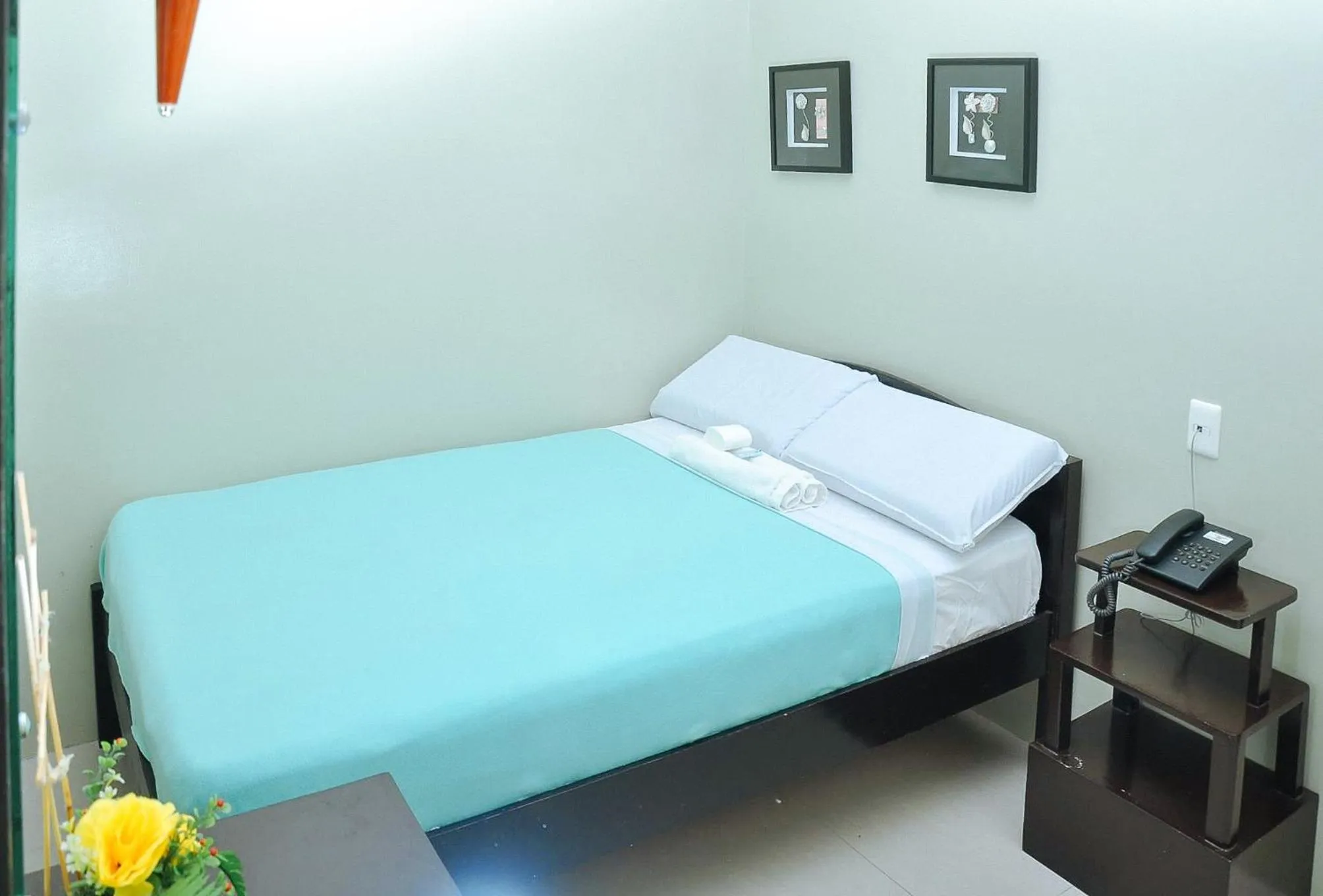 Bed in Jade Dragons Suites Davao