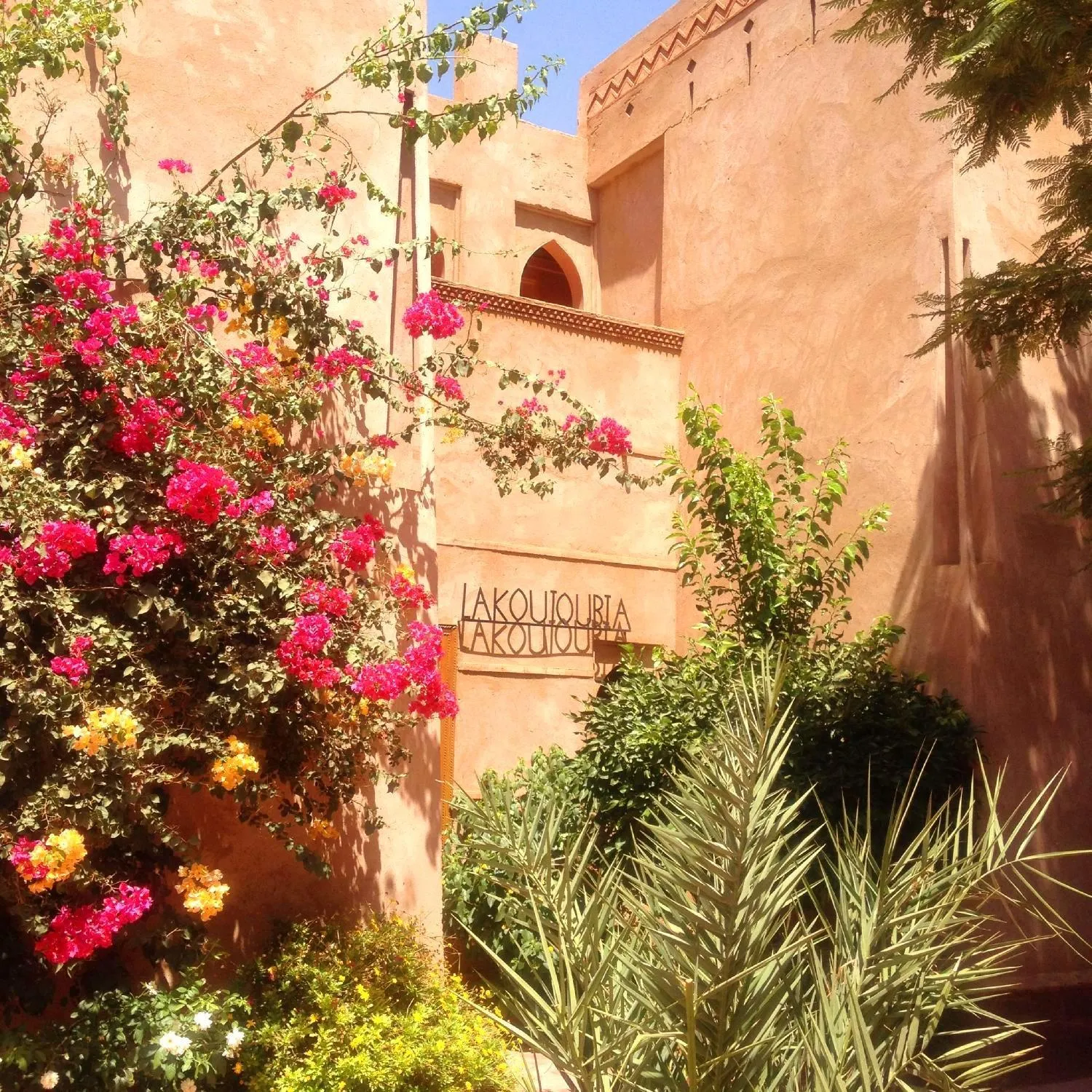 Property building in La Maison Des Oliviers