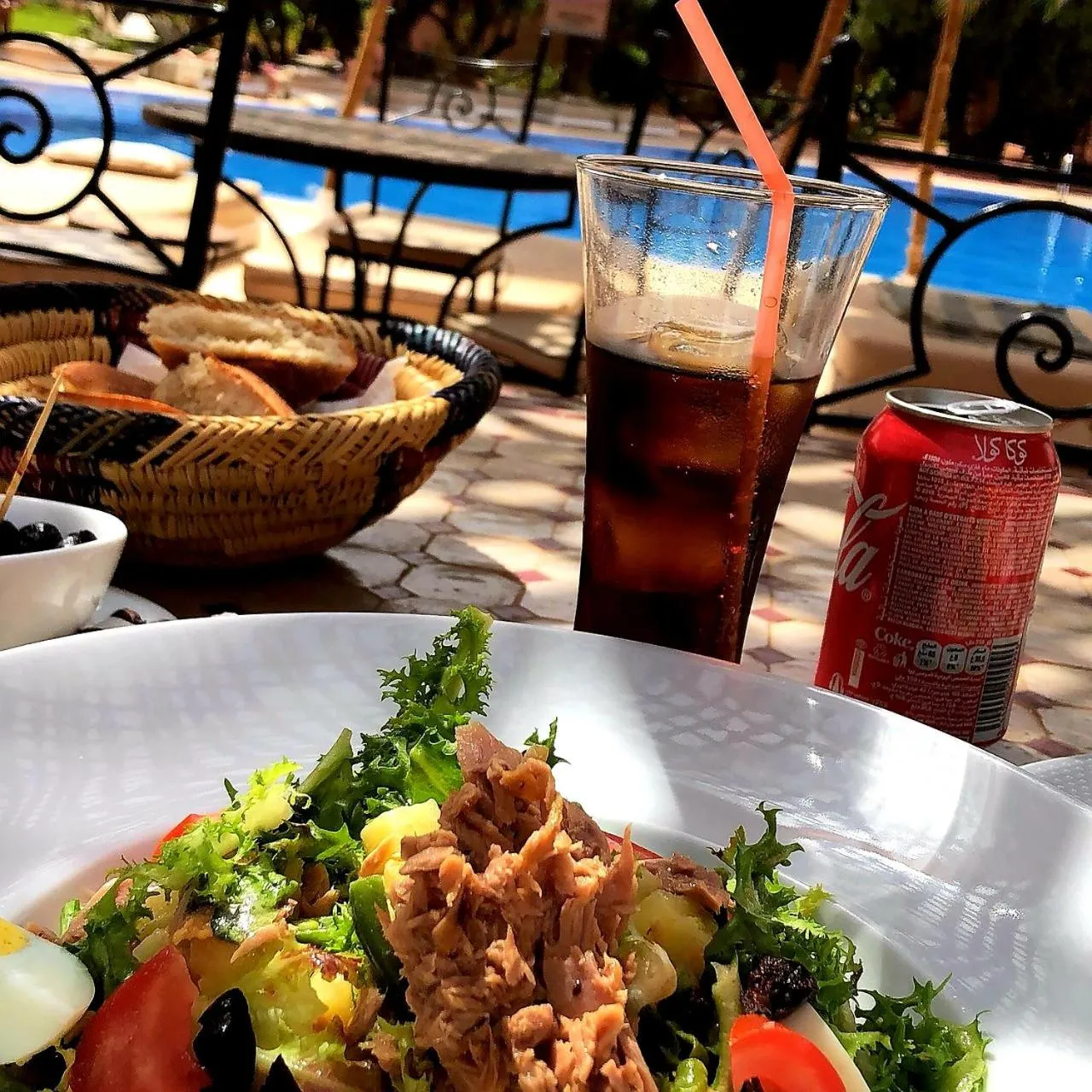 Restaurant/places to eat in La Maison Des Oliviers