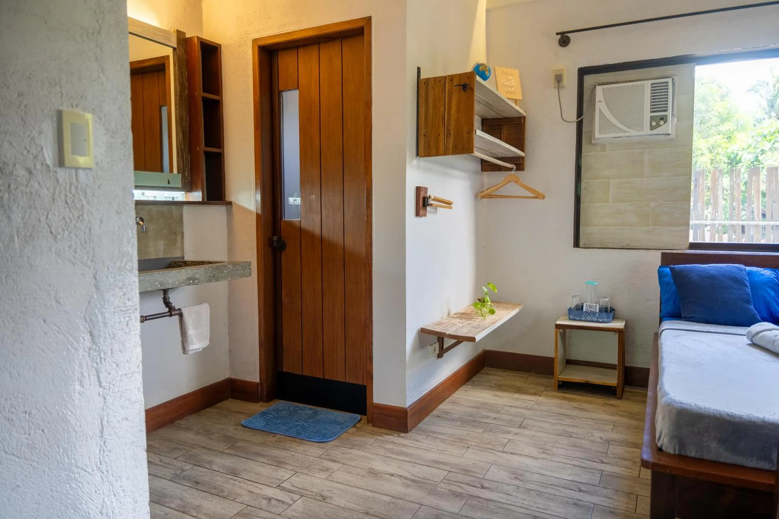 Bedroom in Island Lyfe Adventures Hotel