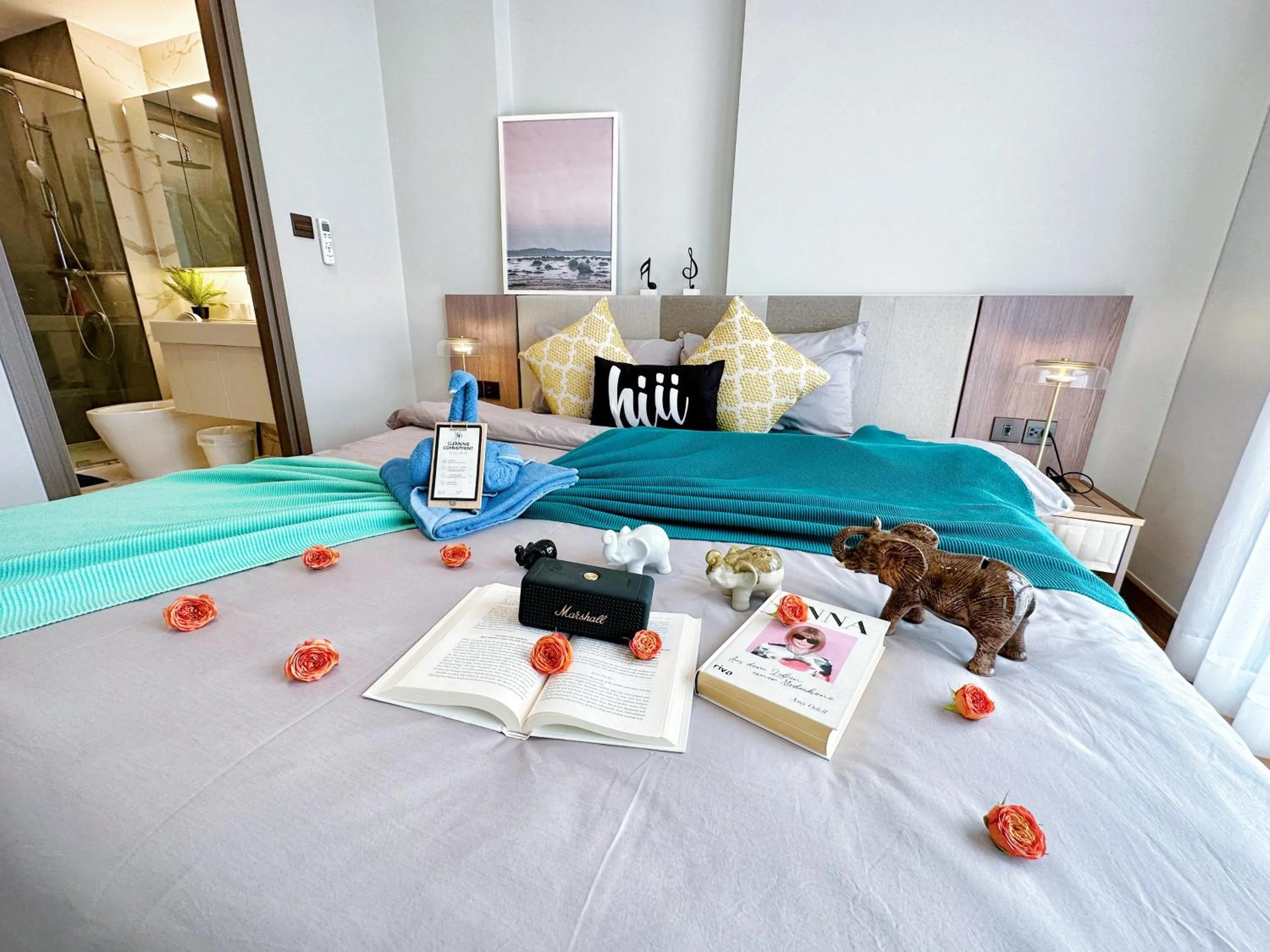 Bed in Astra Sky River Paronama Pool Luxury Changklan Chiang Mai