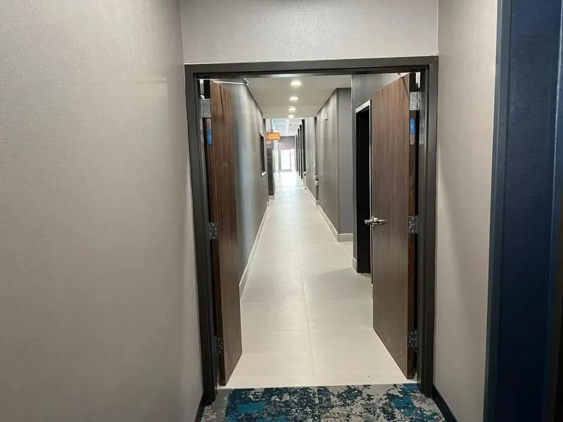 La Quinta Inn & Suites by Wyndham Manchester - Arnold AFB