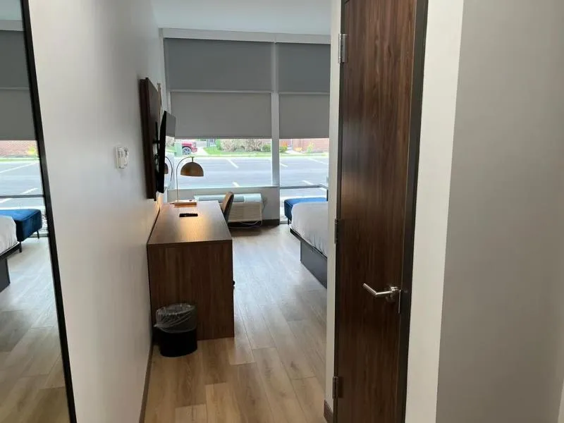 La Quinta Inn & Suites by Wyndham Manchester - Arnold AFB