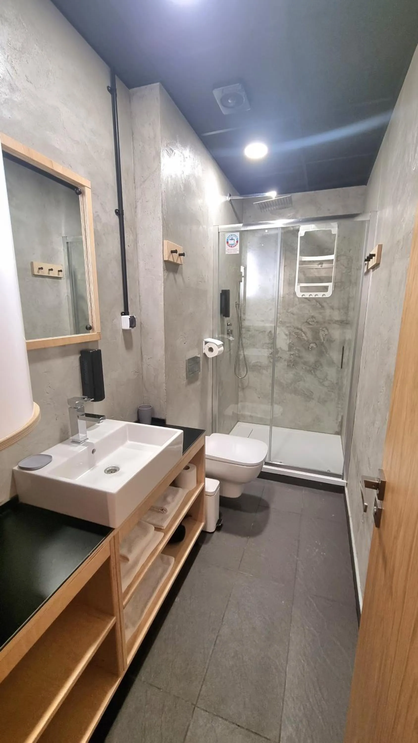 Bathroom in Art Hotel 158