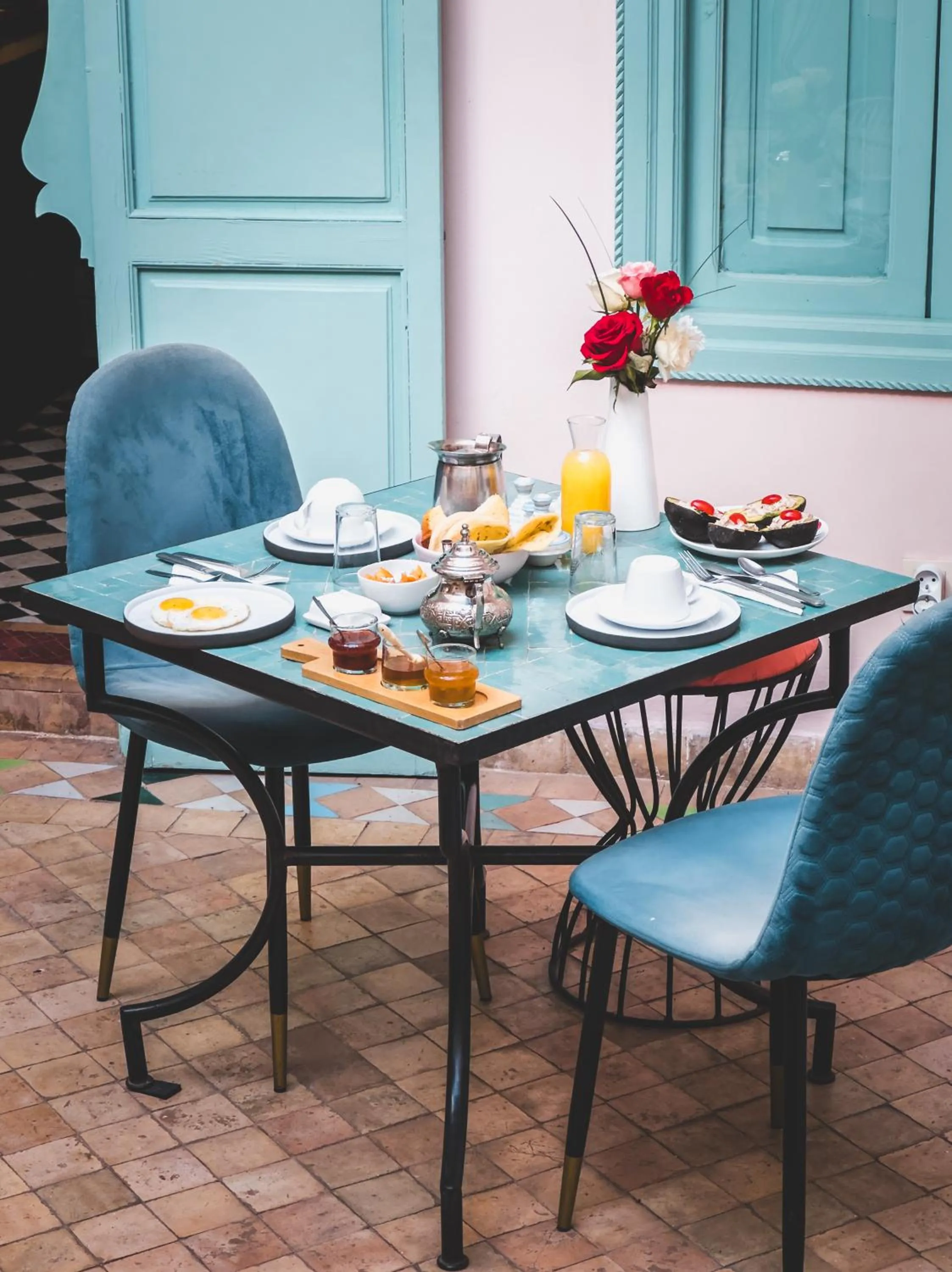 Restaurant/places to eat in Riad Lauriers Blancs