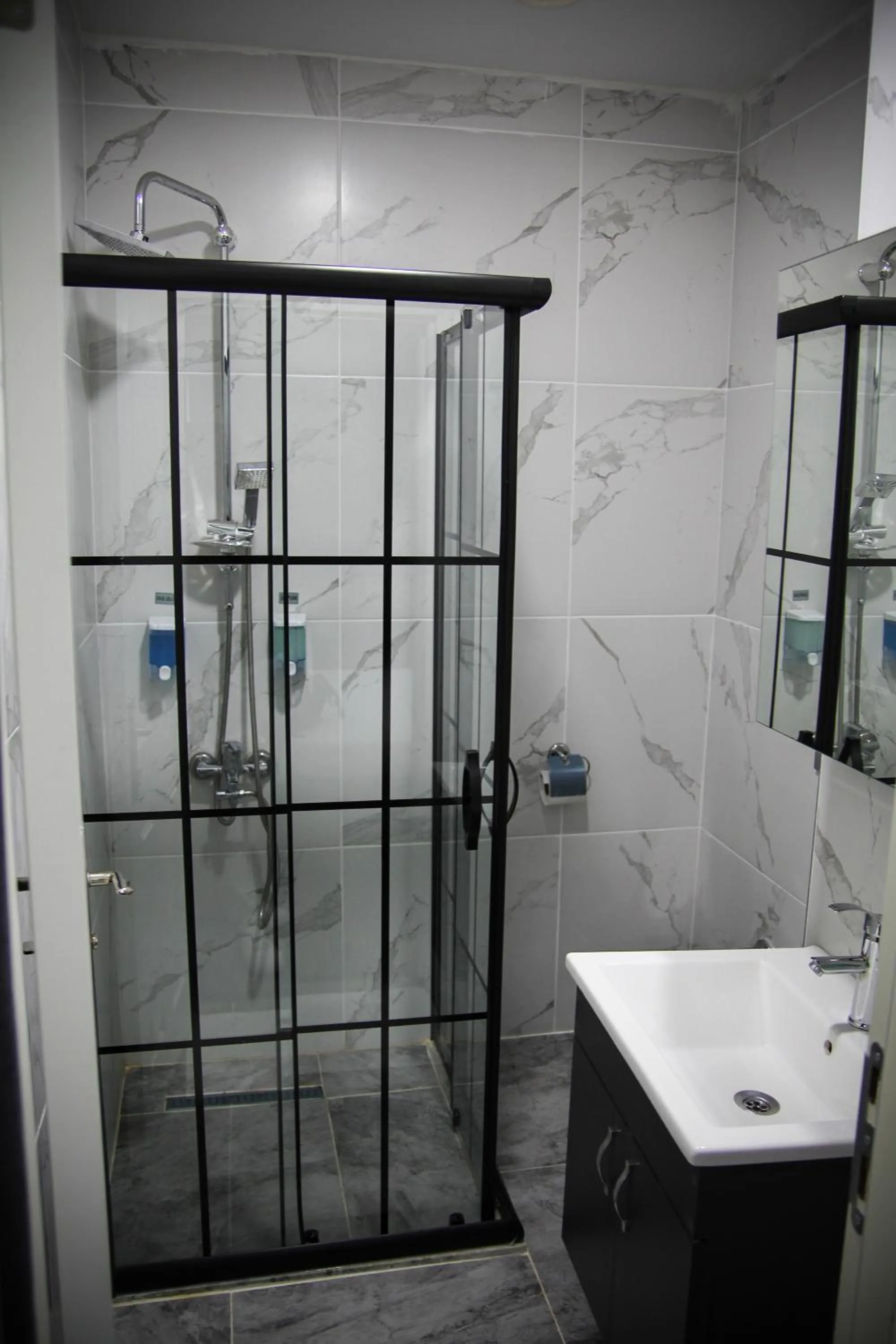 Shower in The Hera Bostancı