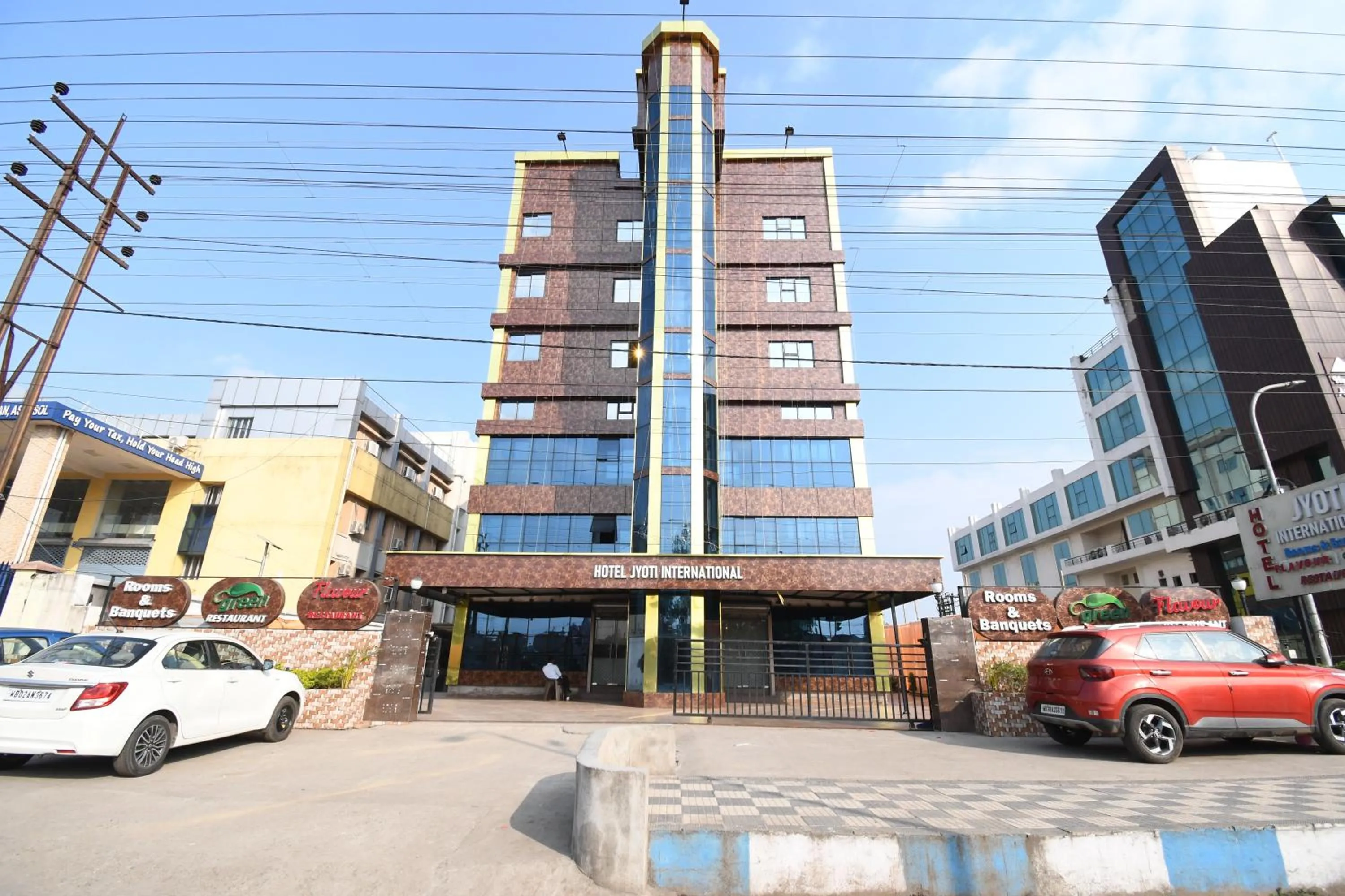 Facade/entrance in Hotel Jyoti International