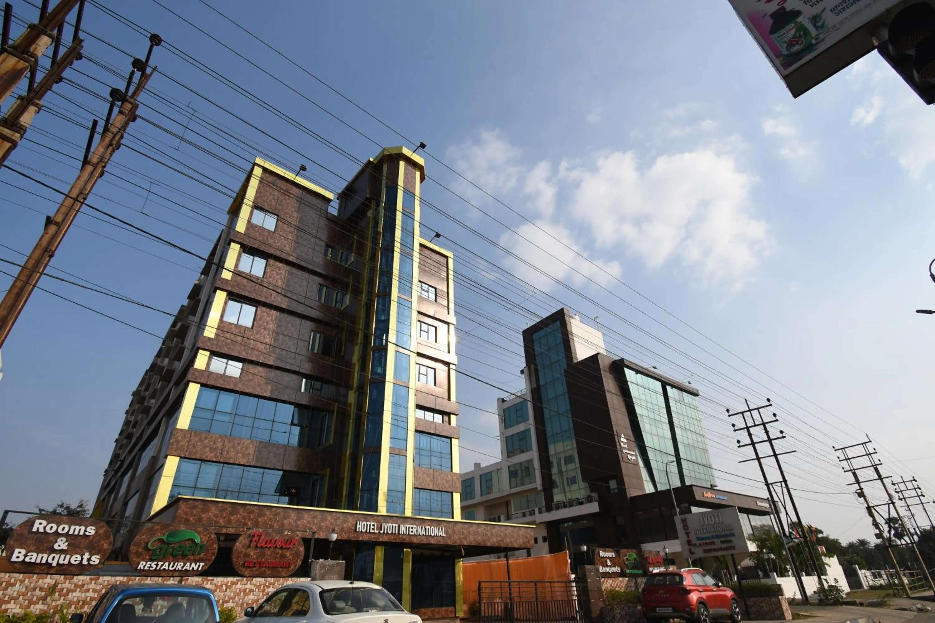 Facade/entrance in Hotel Jyoti International