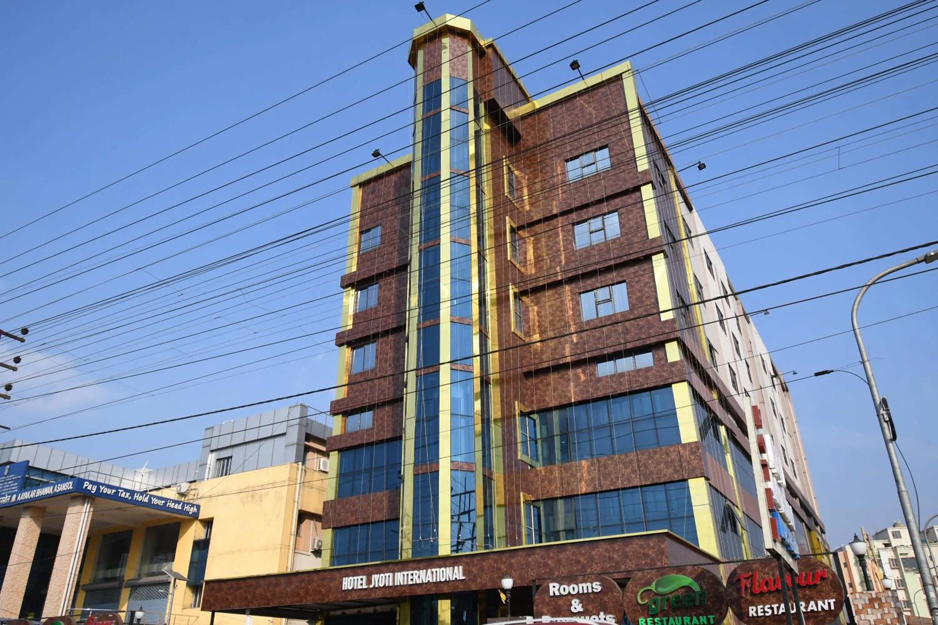 Facade/entrance in Hotel Jyoti International
