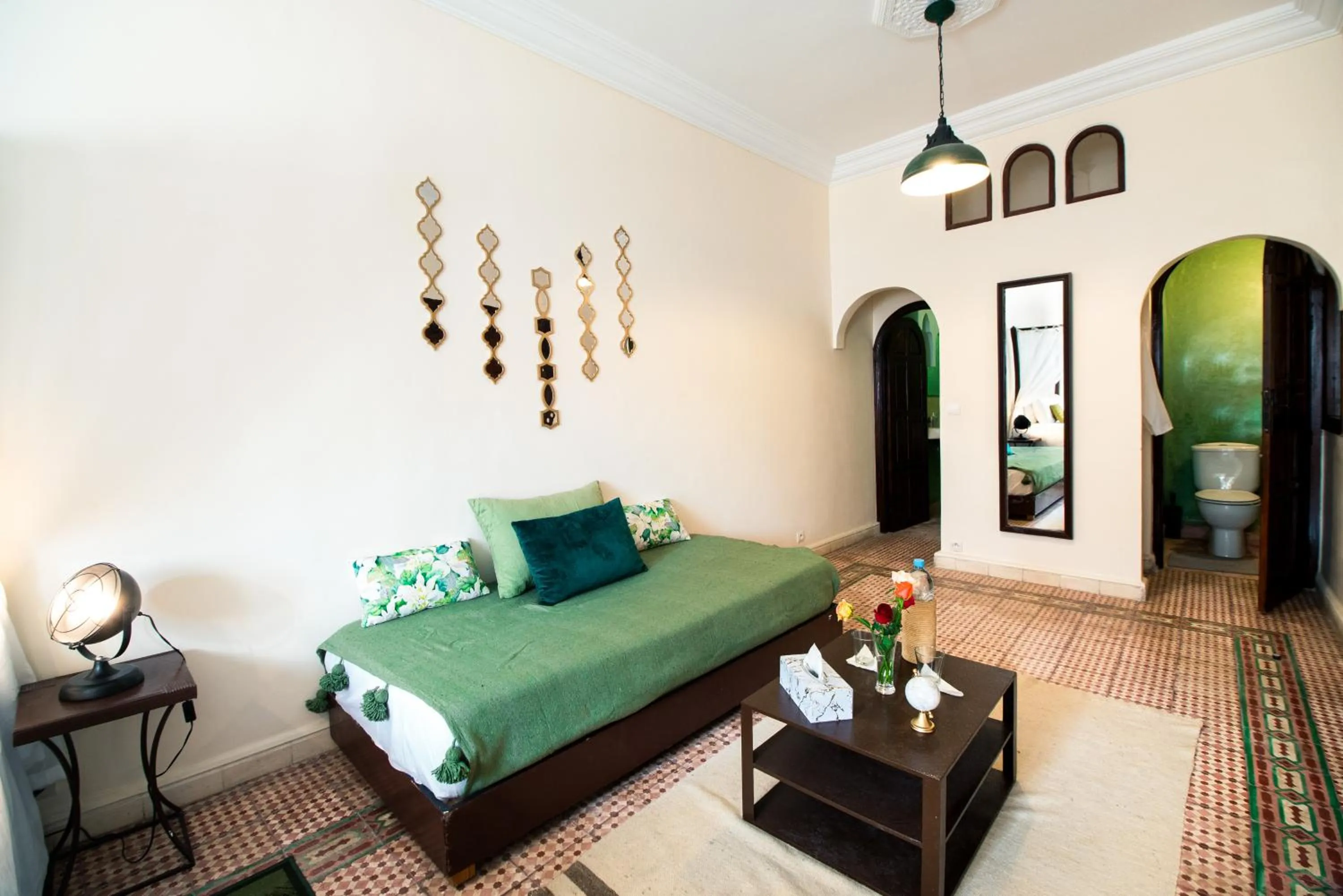 Photo of the whole room, Bed in Riad Asmitou