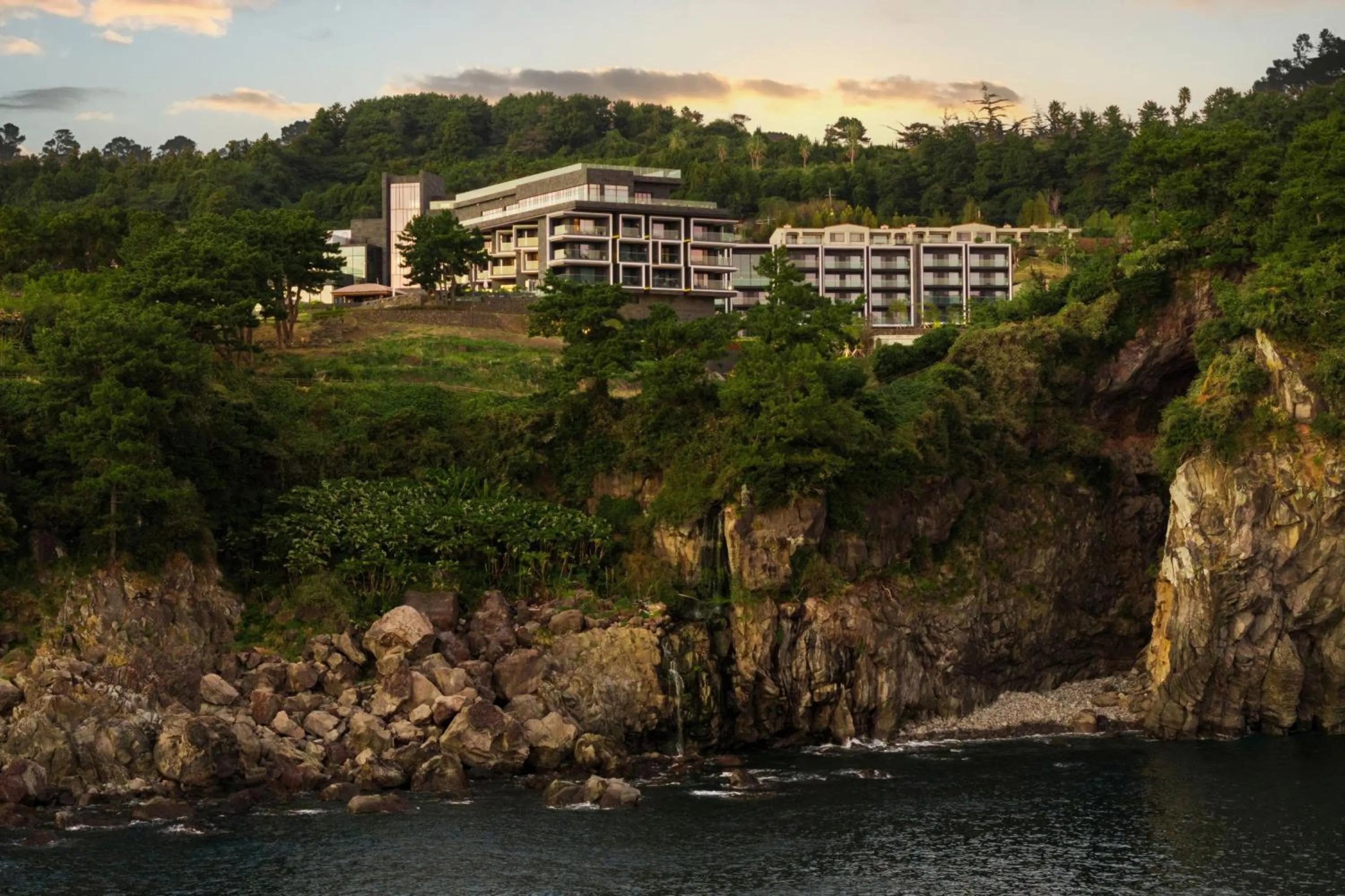 Property building in JW Marriott Jeju Resort & Spa