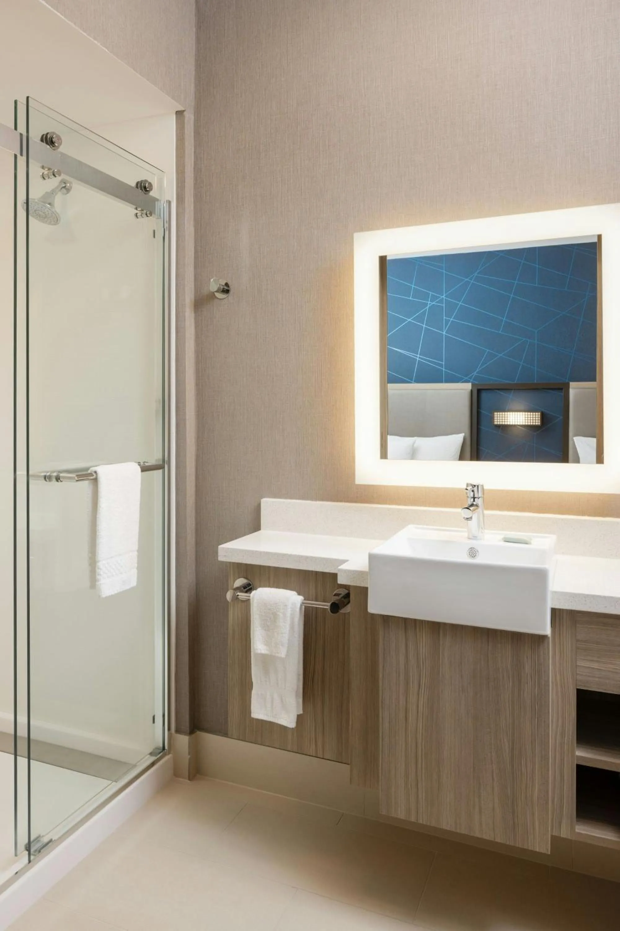 Bathroom in SpringHill Suites by Marriott Detroit Sterling Heights