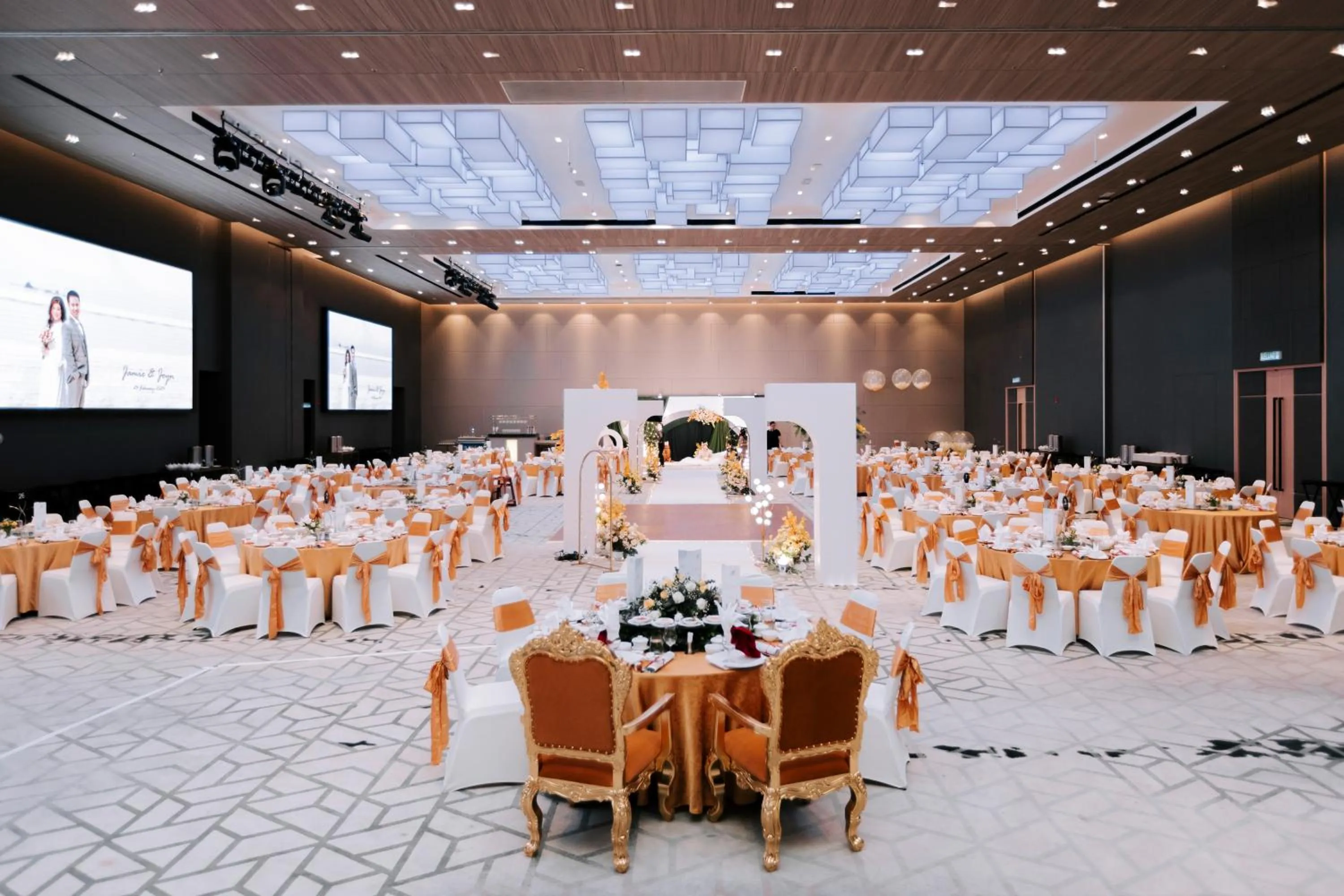 wedding in Courtyard by Marriott Melaka