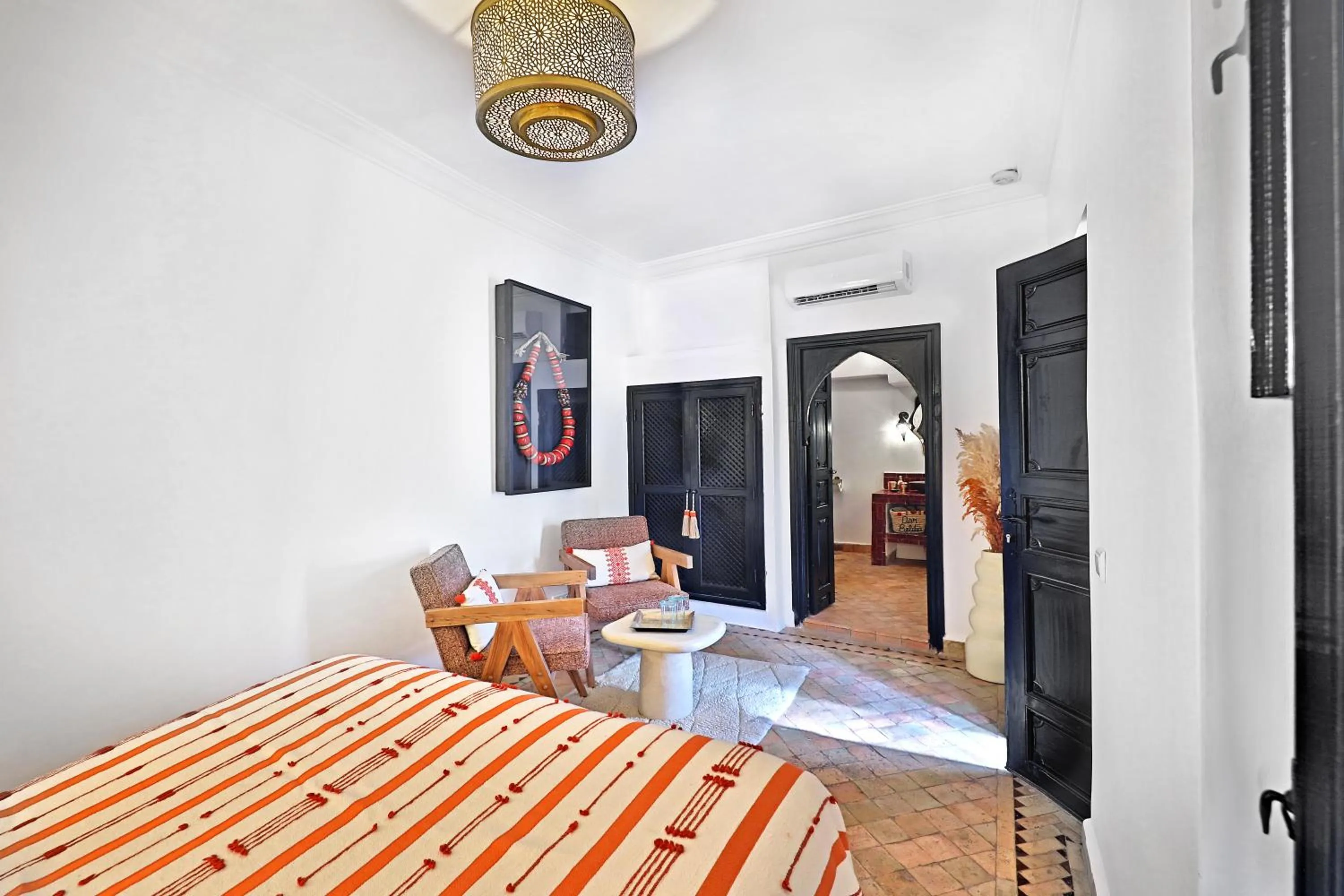 Photo of the whole room, Bed in Riad Dar Beldia and Spa