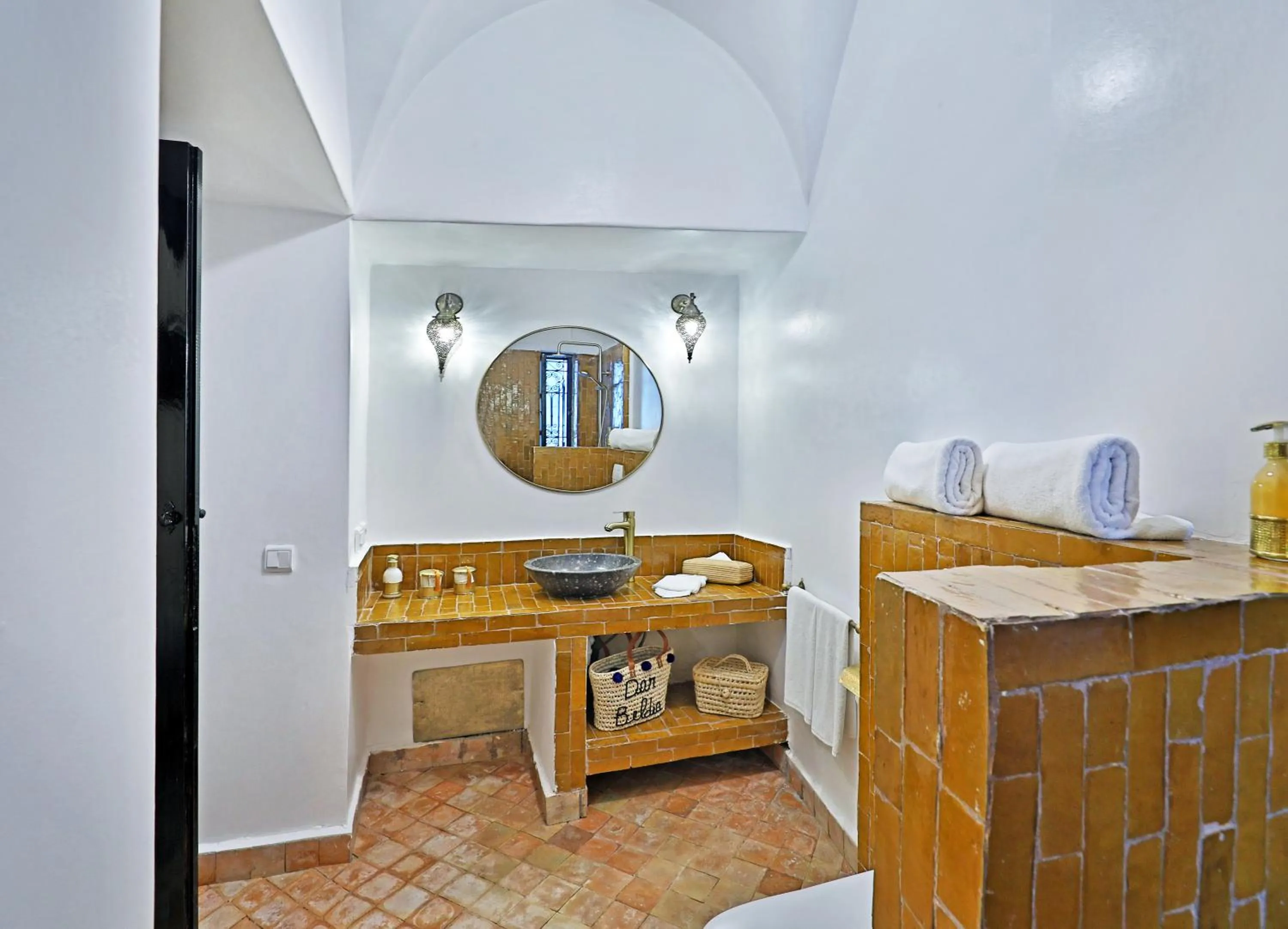 Bathroom in Riad Dar Beldia and Spa