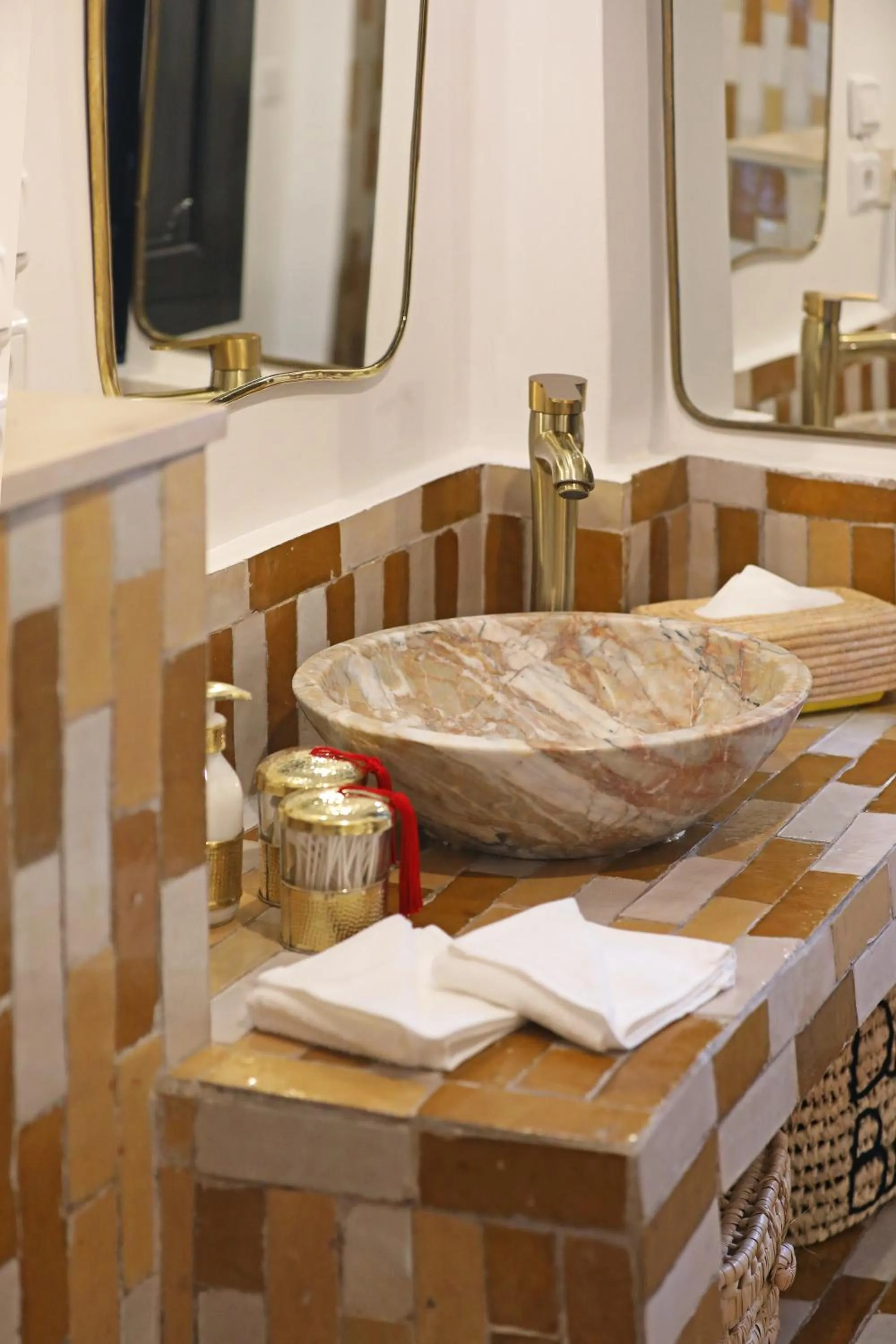 Bathroom in Riad Dar Beldia and Spa