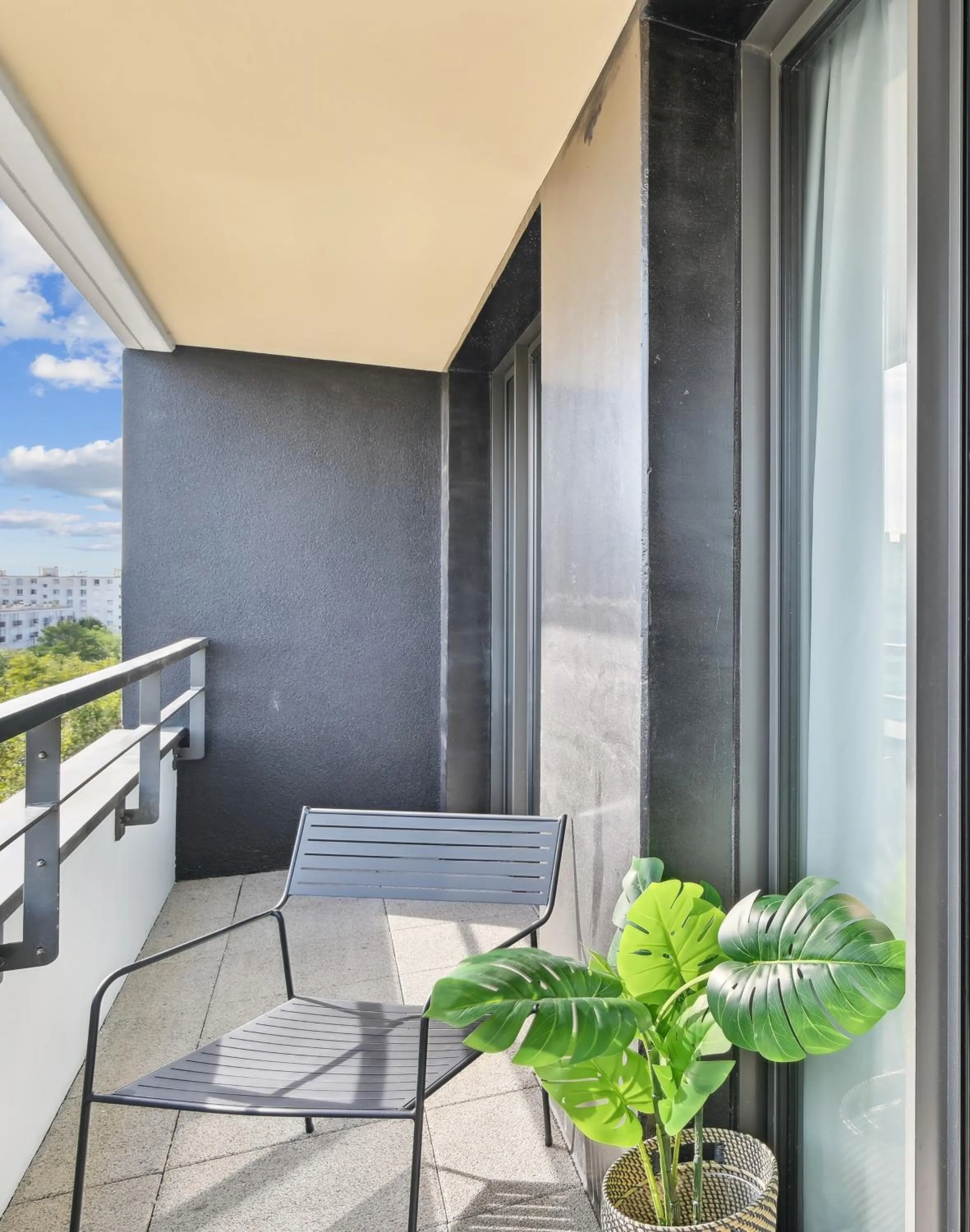 Balcony/Terrace in All Suites Paris Ouest Colombes