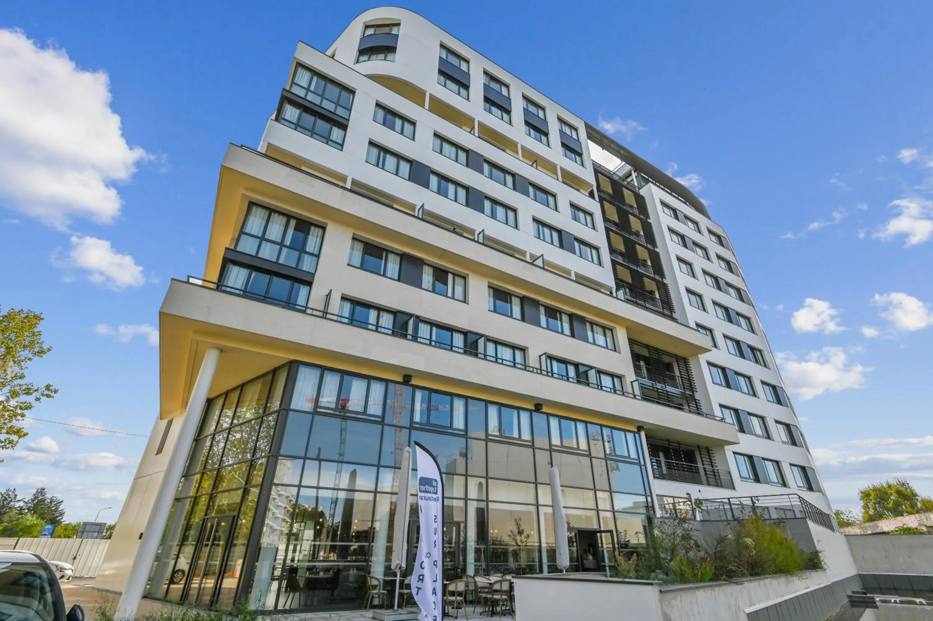 Property building in All Suites Paris Ouest Colombes