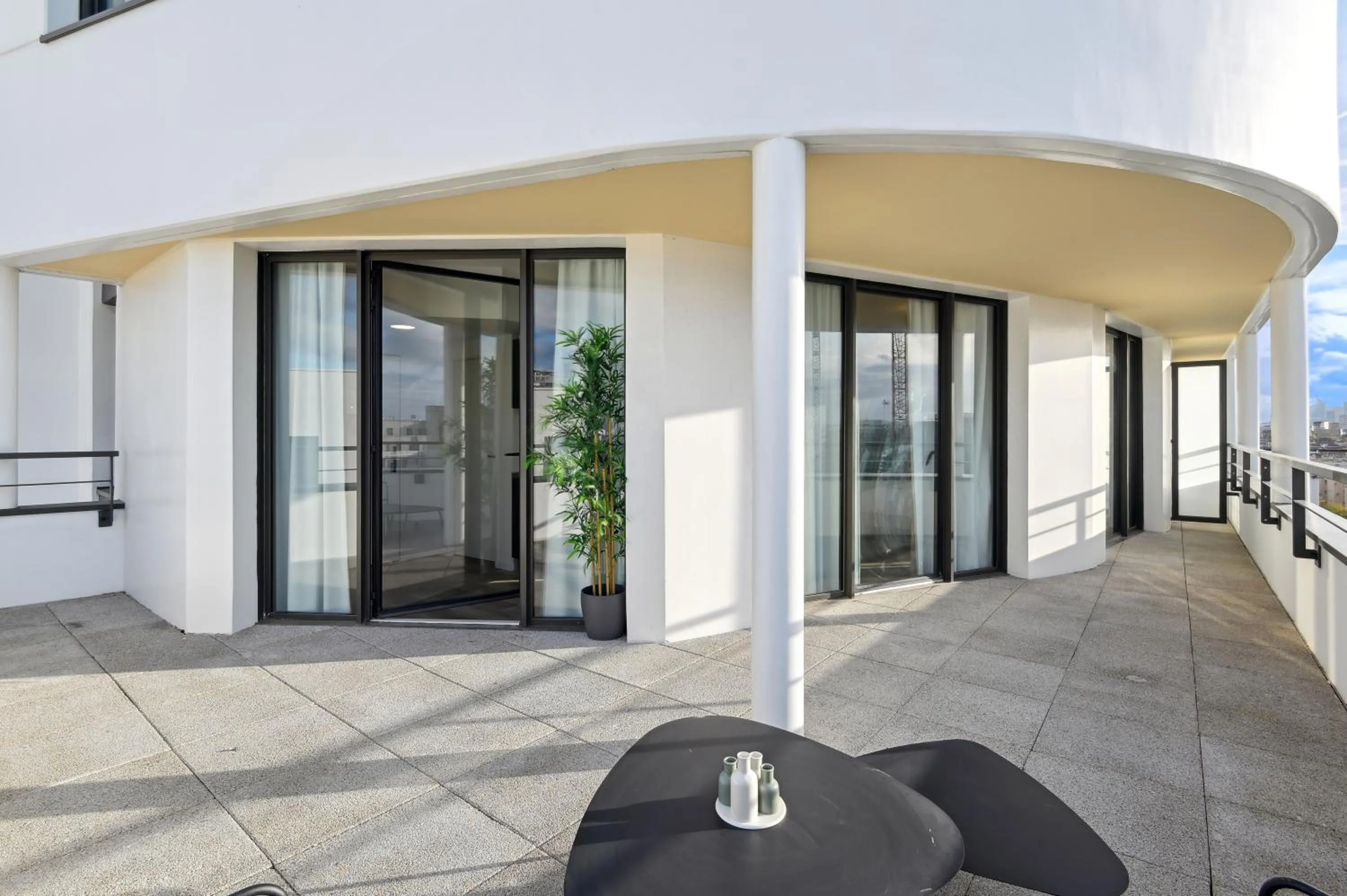 Balcony/Terrace in All Suites Paris Ouest Colombes