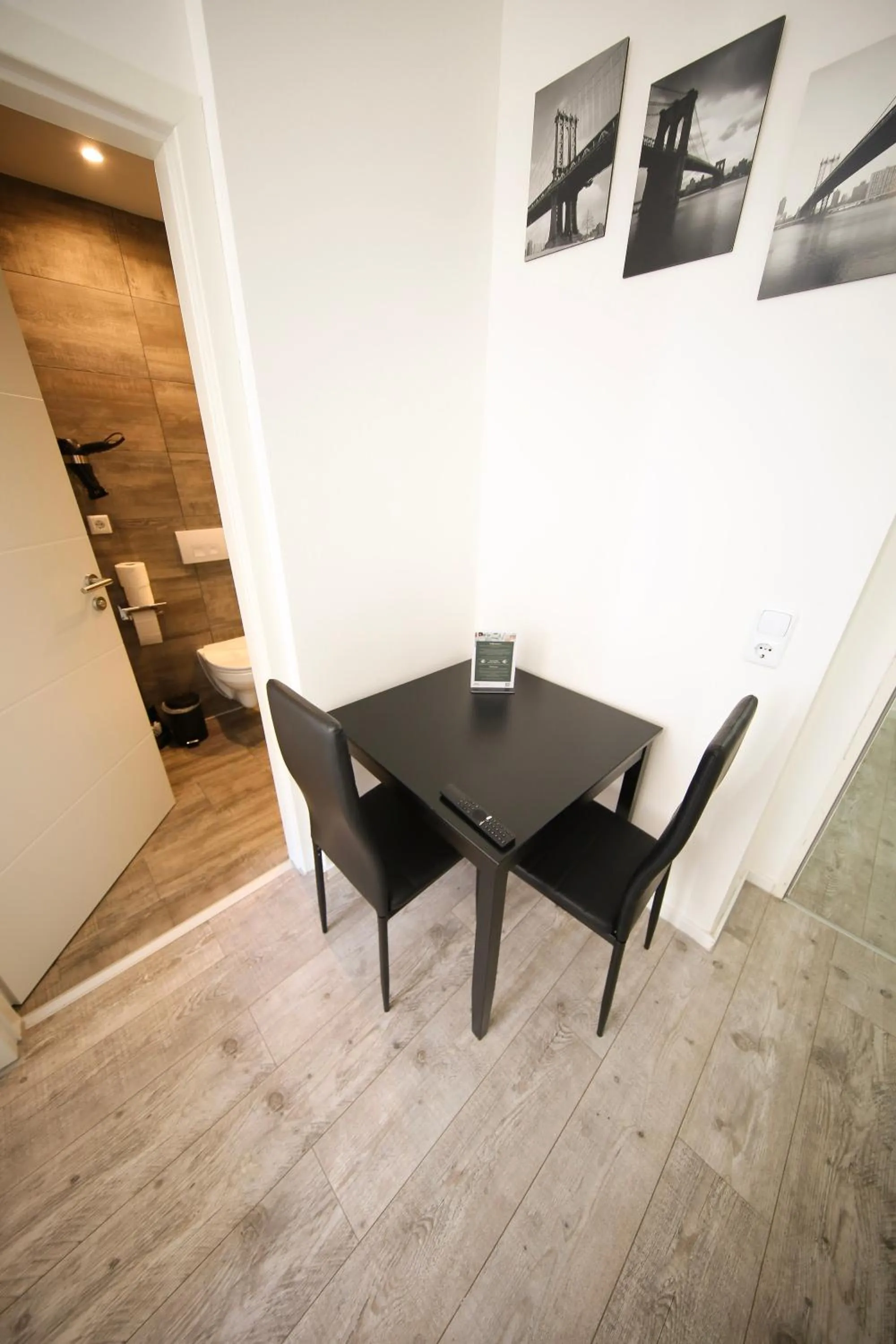 Seating area in LUXOMES: Aparthotel Nürnberg Zentrum Süd