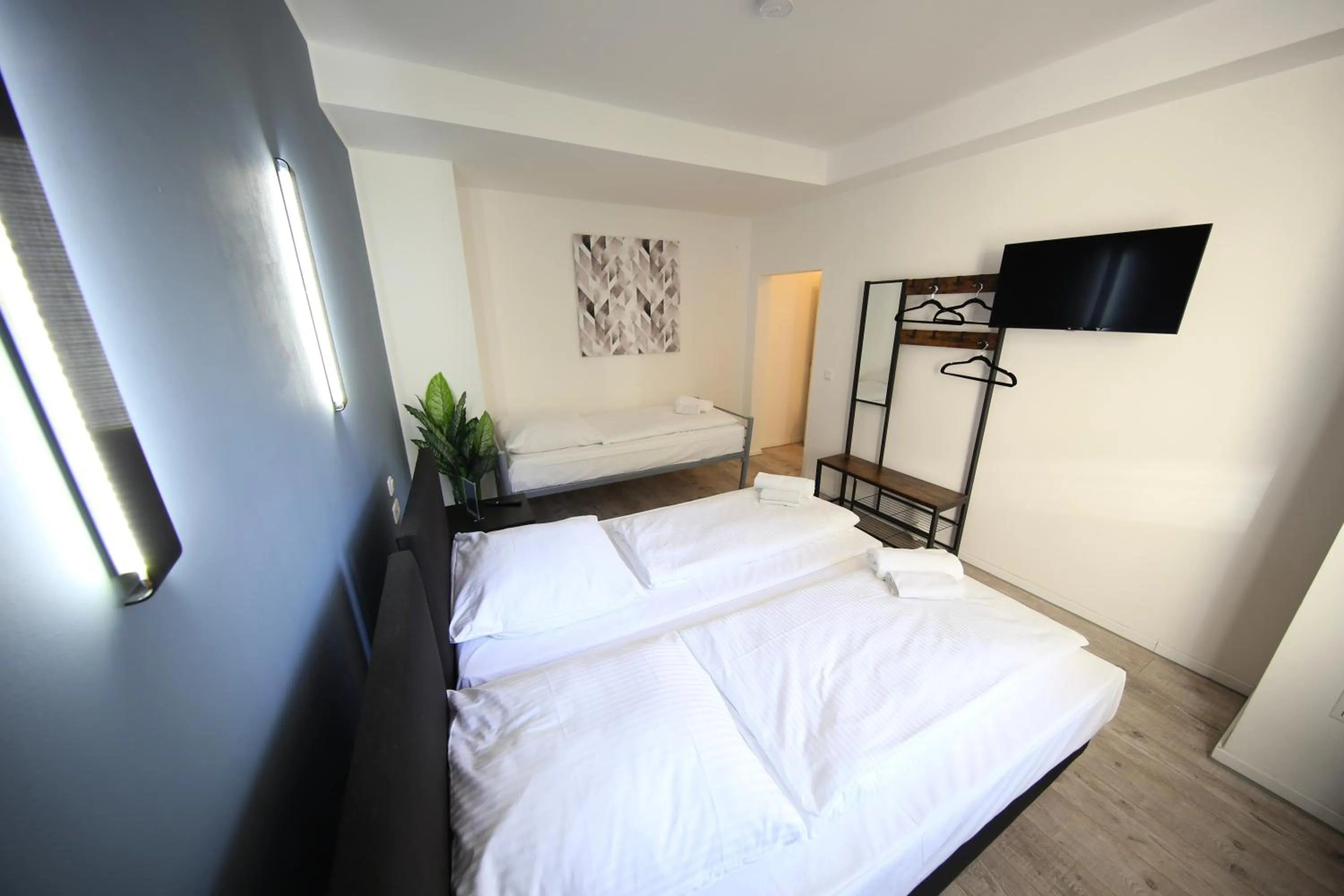 Bed in LUXOMES: Aparthotel Nürnberg Zentrum Süd