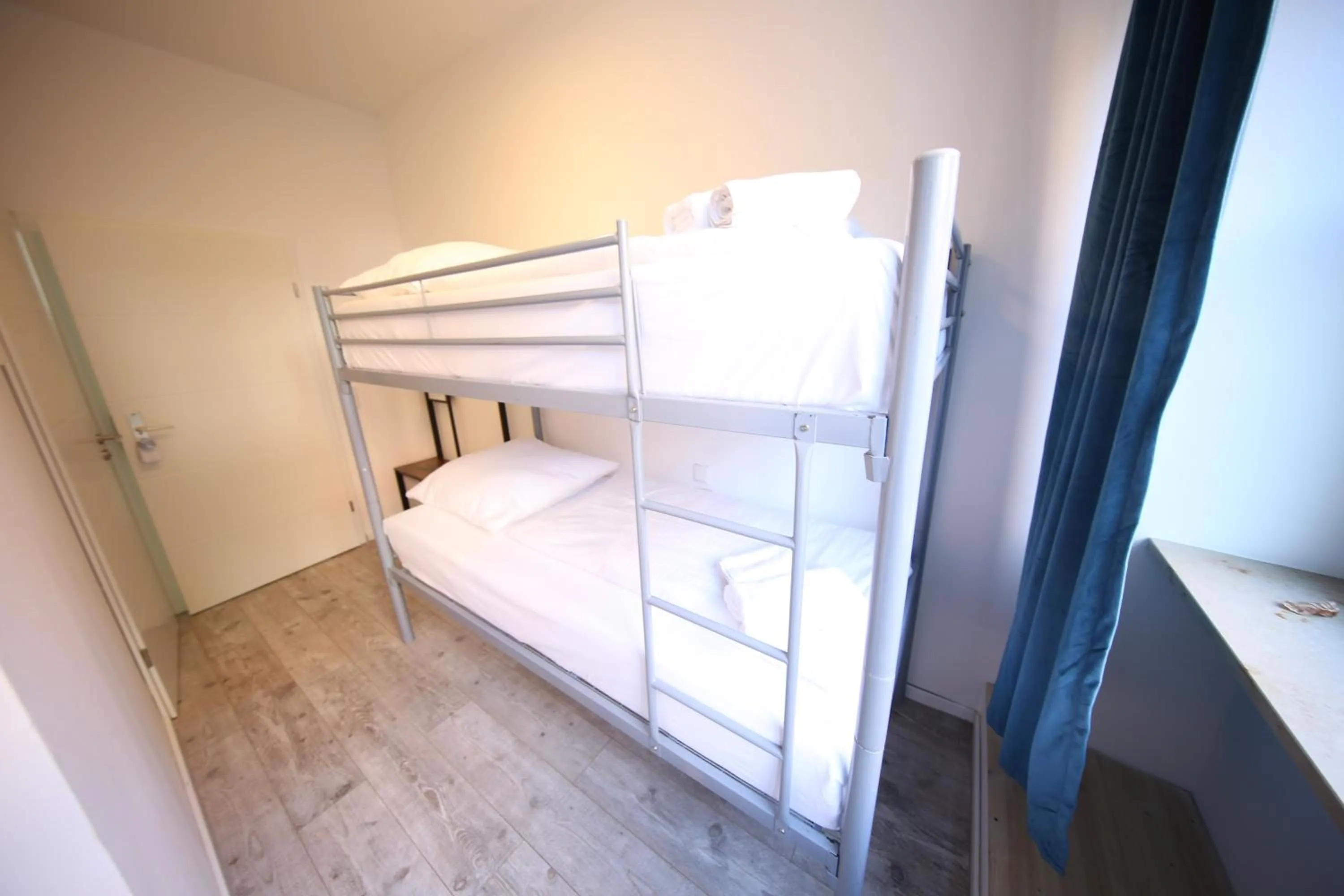 Bed in LUXOMES: Aparthotel Nürnberg Zentrum Süd