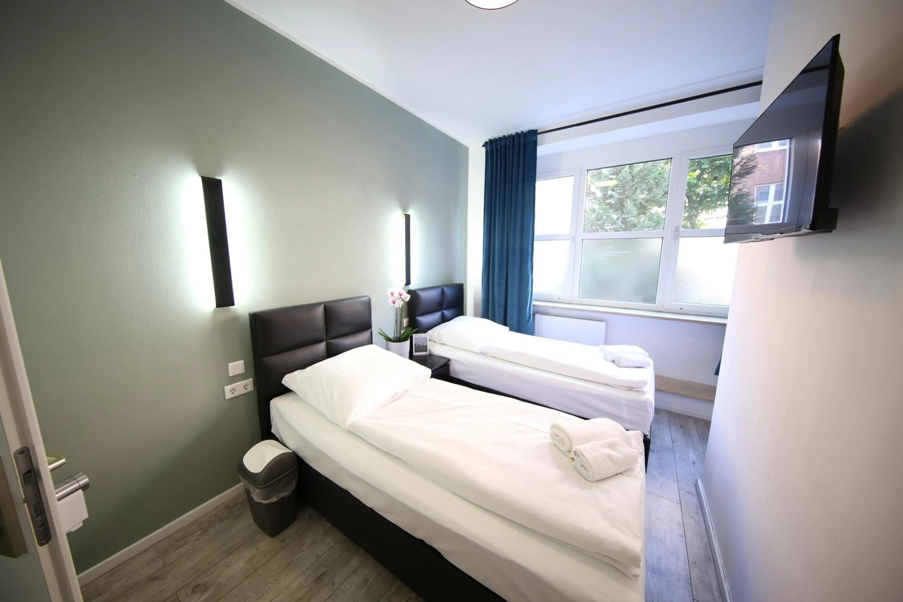 Bed in LUXOMES: Aparthotel Nürnberg Zentrum Süd