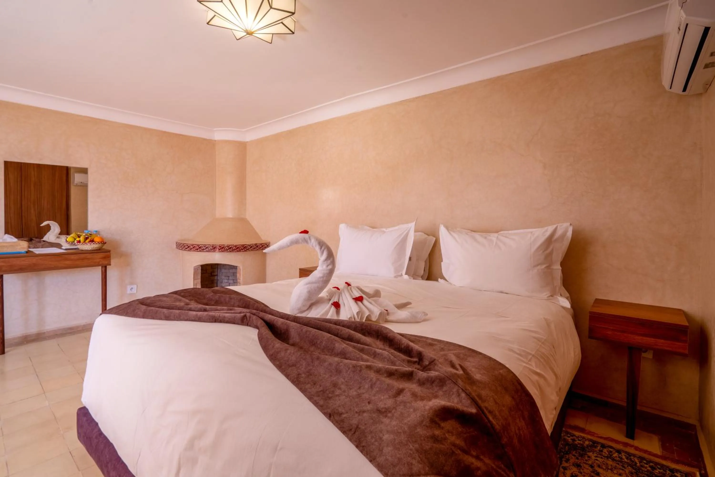 Bed in riad dar nejma & Spa