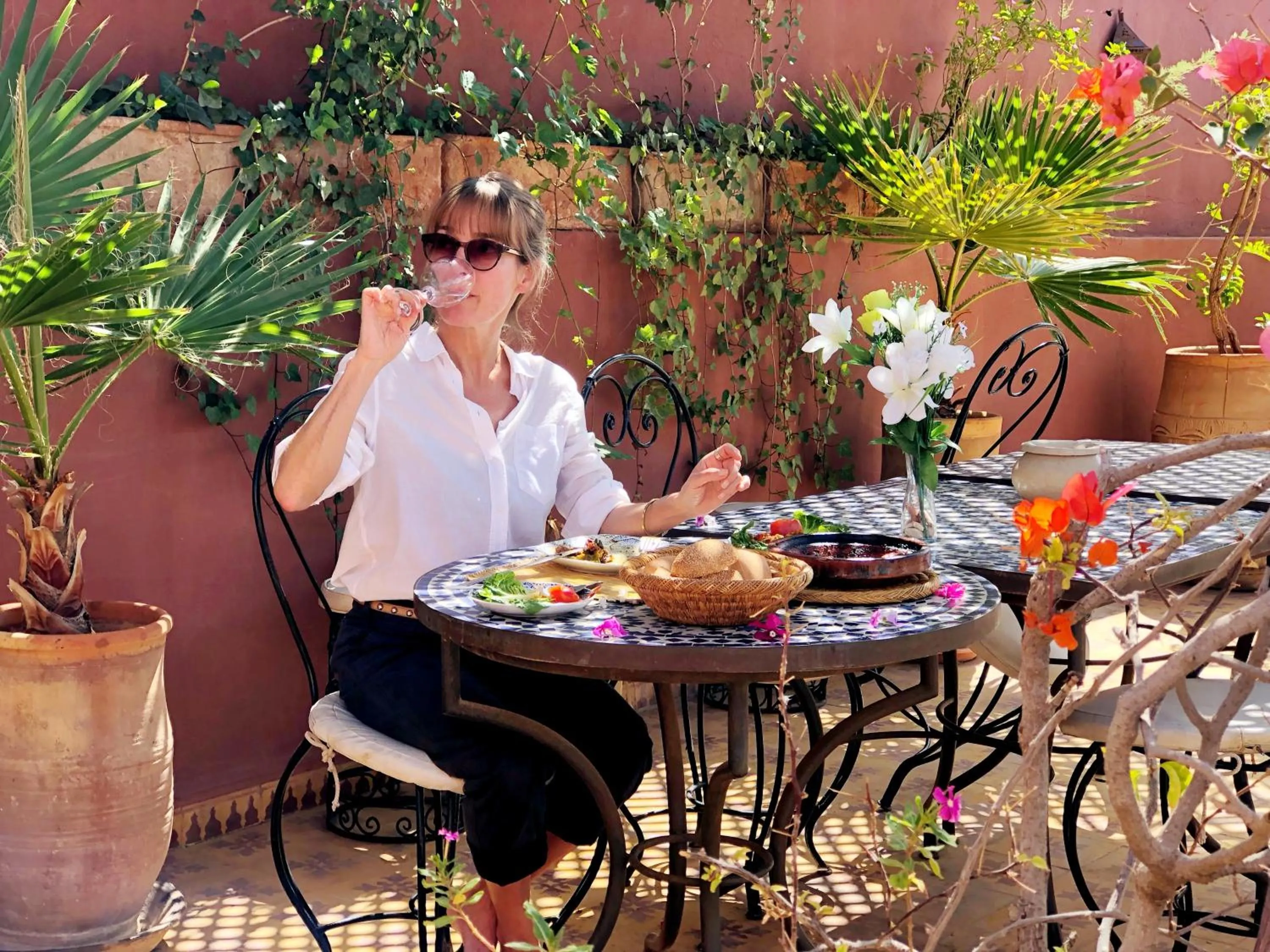 People in Riad Al Mamoune