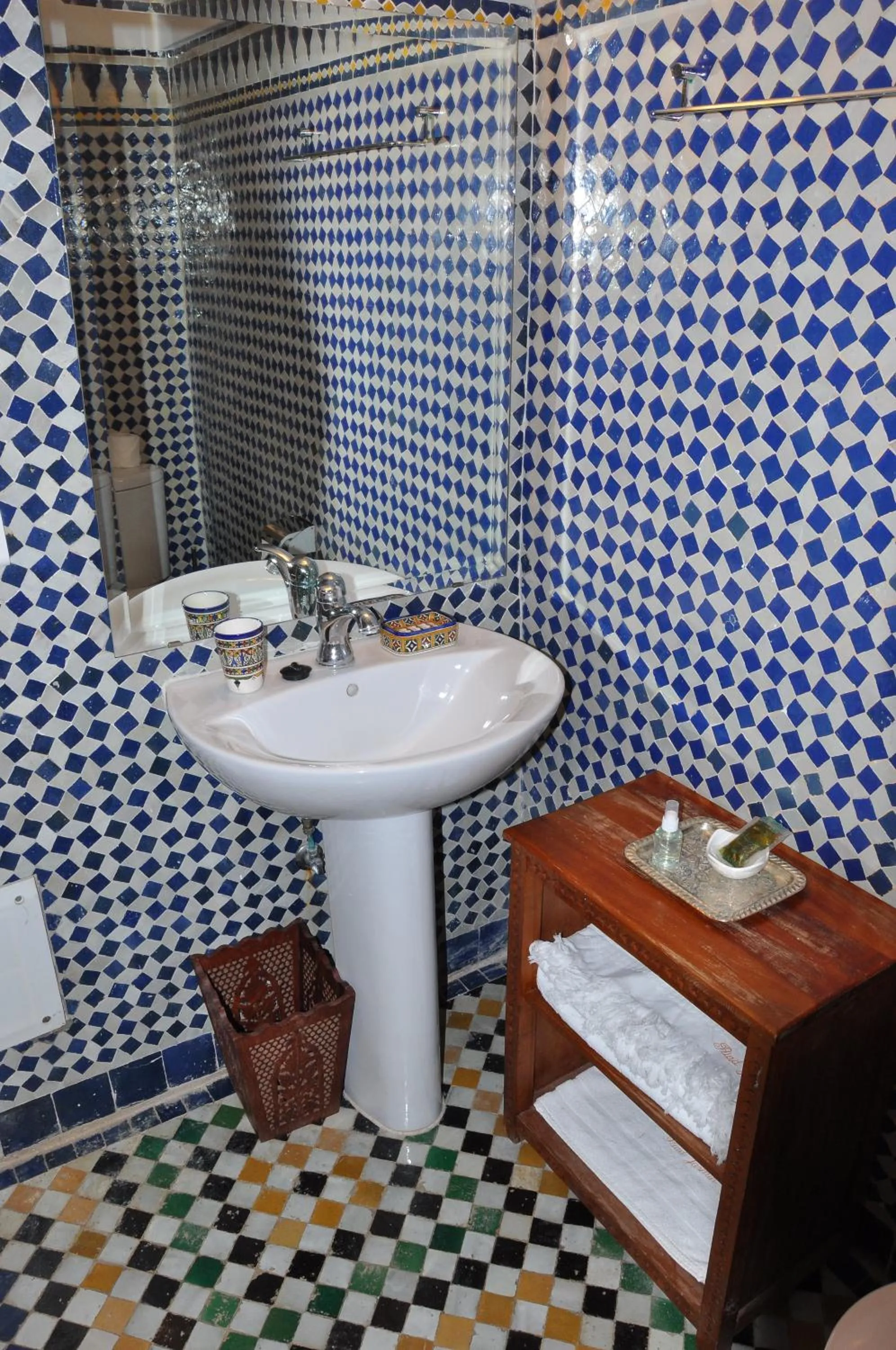 Bathroom in Riad Au 20 Jasmins