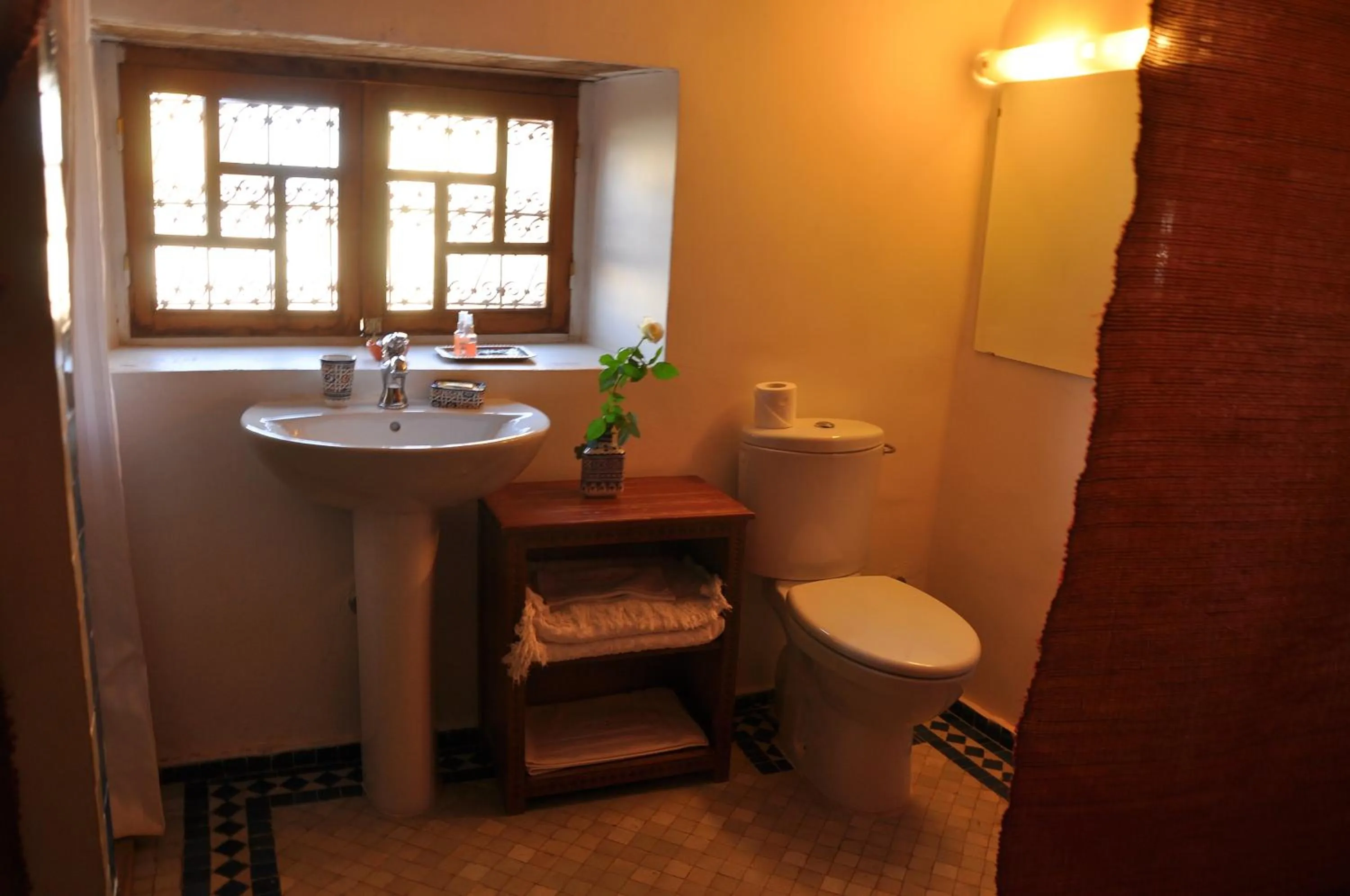 Bathroom in Riad Au 20 Jasmins