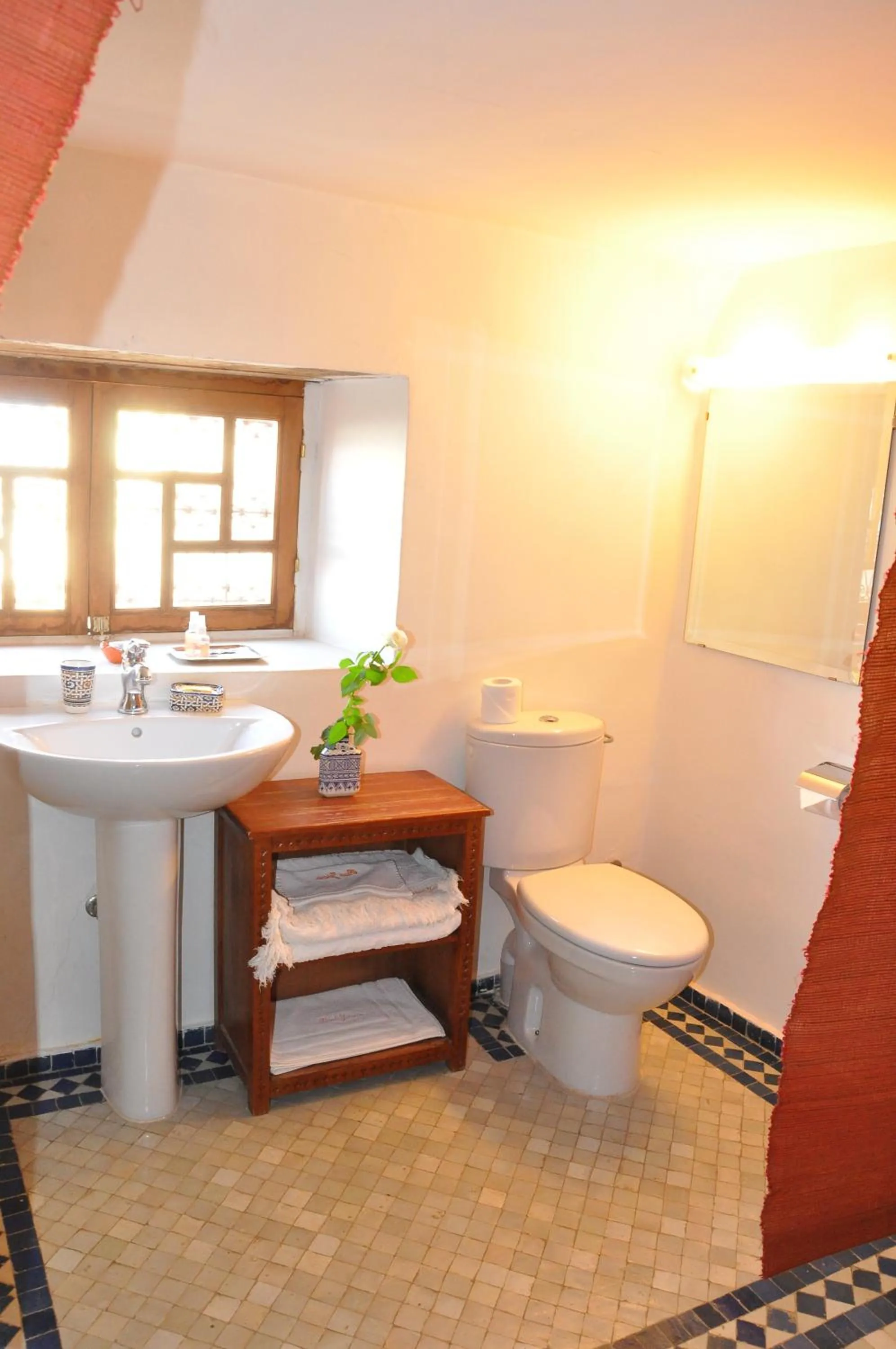 Bathroom in Riad Au 20 Jasmins