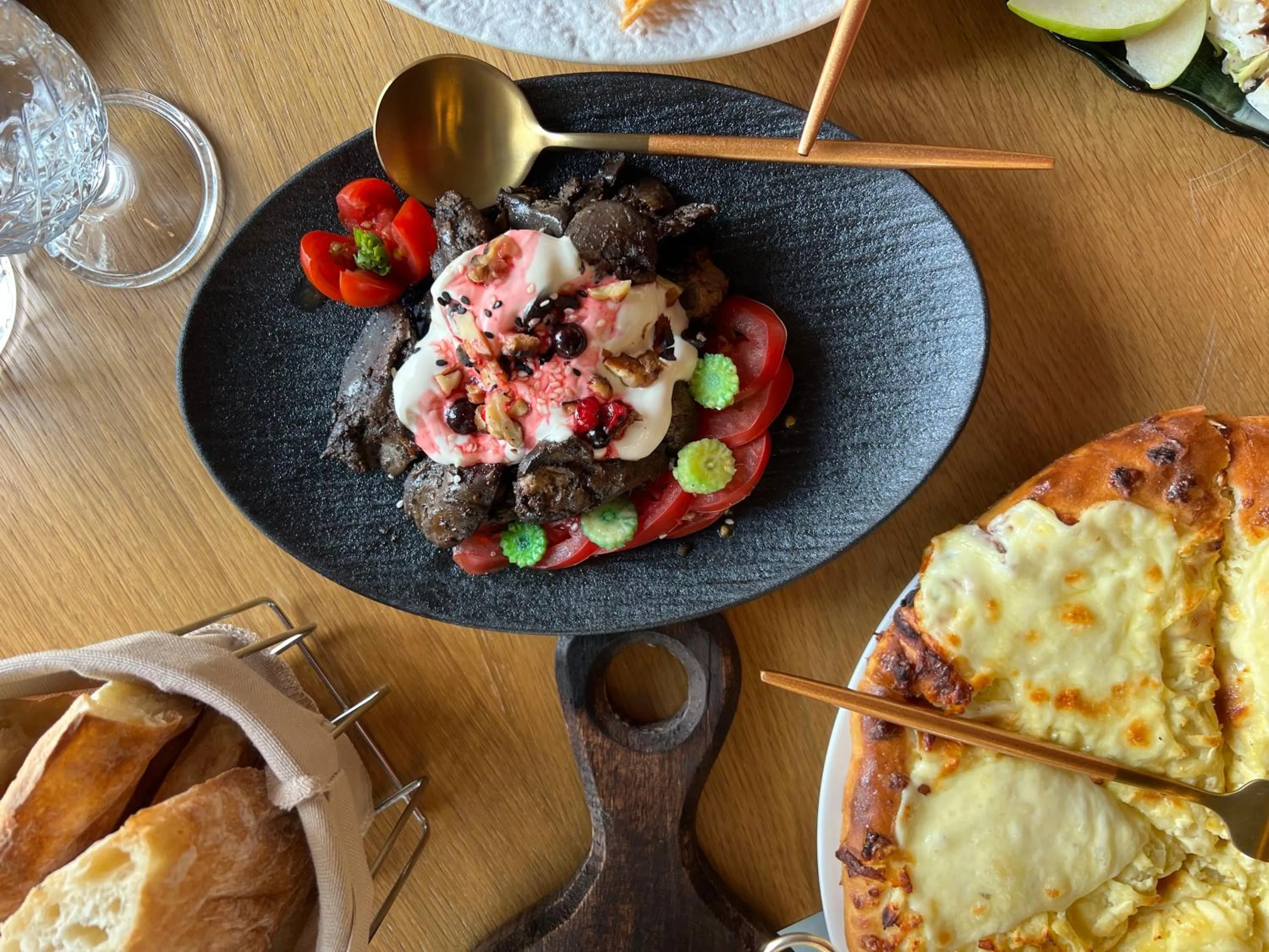 Food in Hotel Memoir Kazbegi by DNT Group