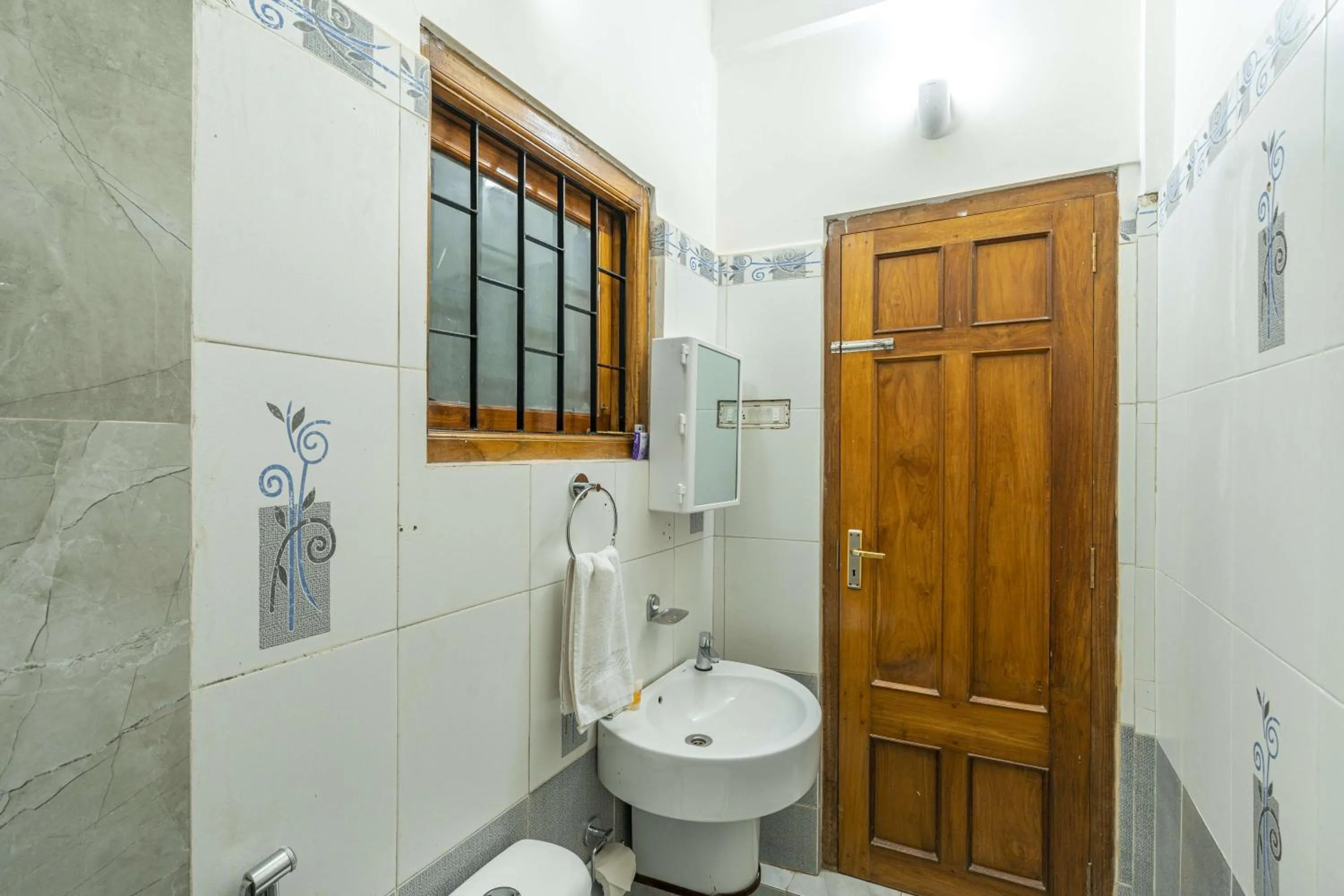 Bathroom in Zostel Shillong