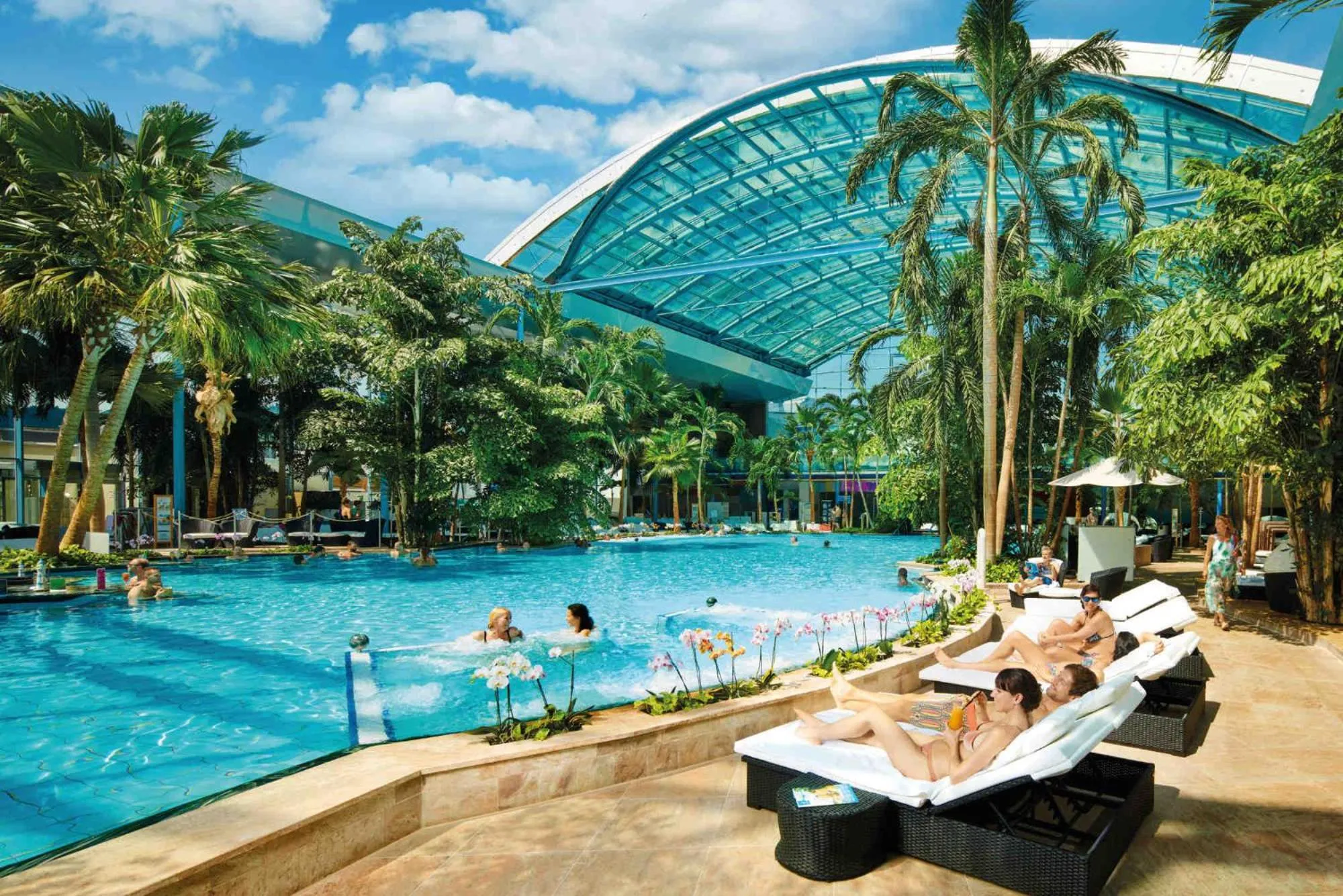 Spa and wellness centre/facilities in B und B Titisee Hotel Sonnenmatte nahe Badeparadies