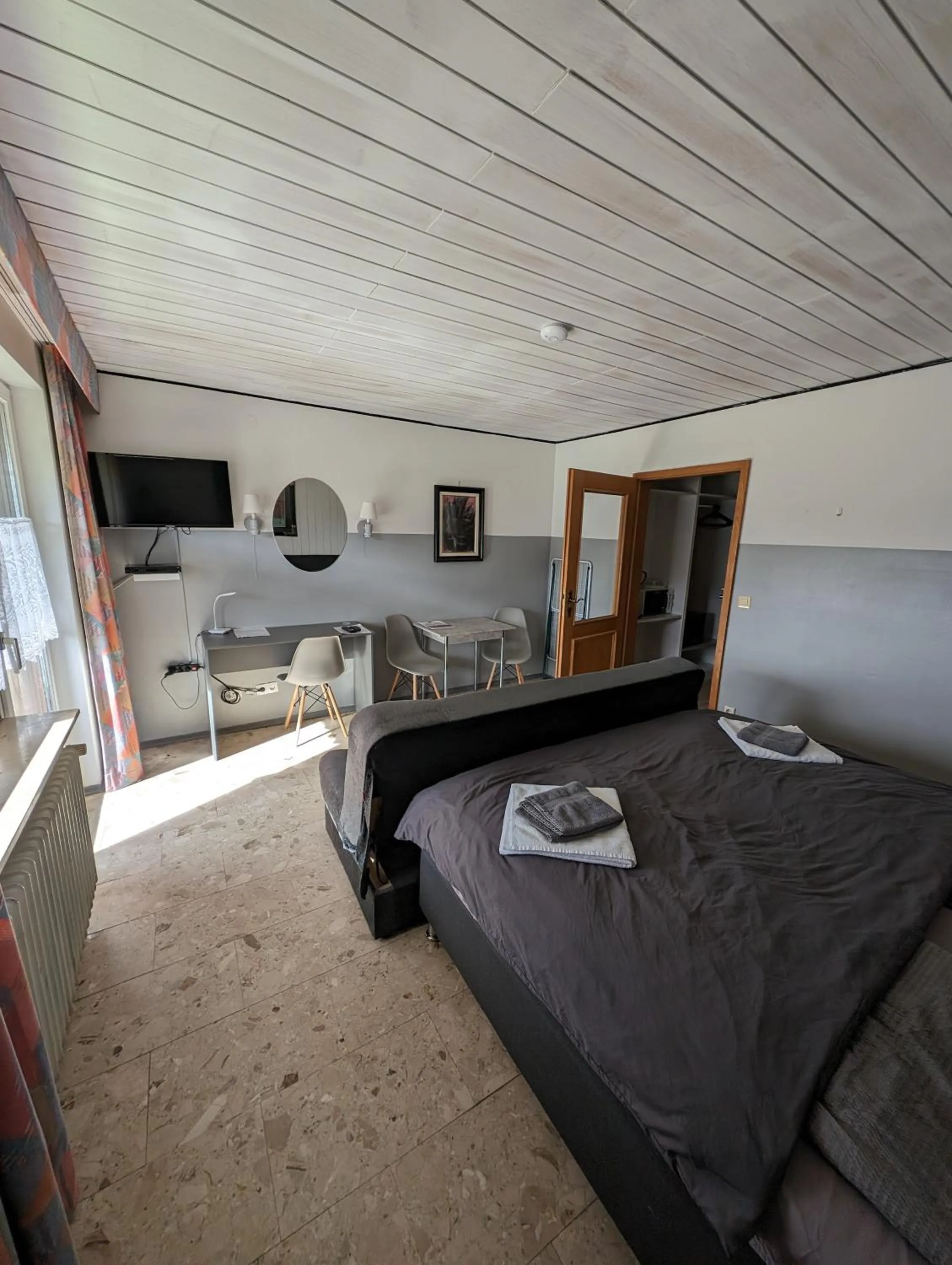 Bed in B und B Titisee Hotel Sonnenmatte nahe Badeparadies