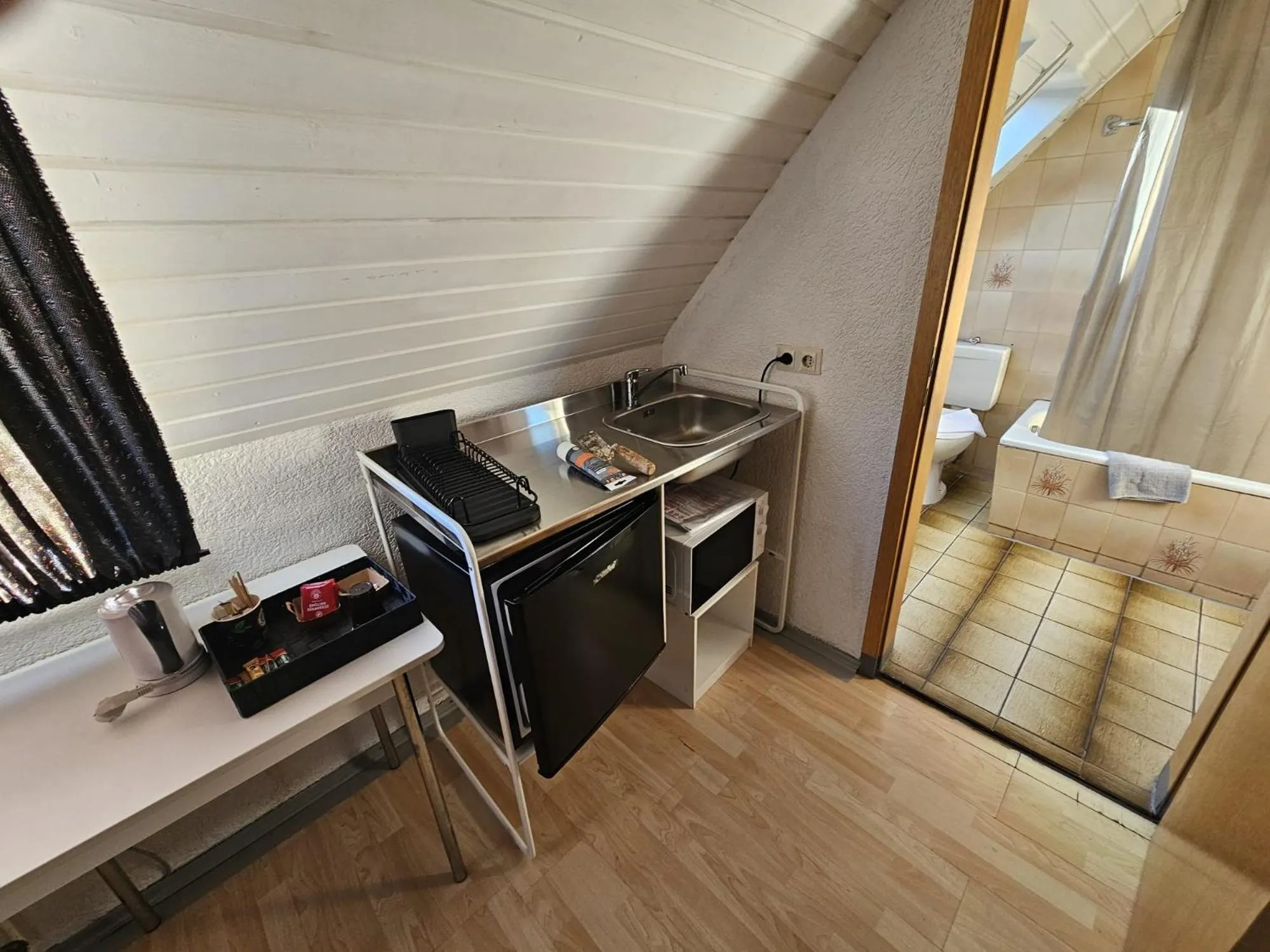 Kitchen or kitchenette in B und B Titisee Hotel Sonnenmatte nahe Badeparadies