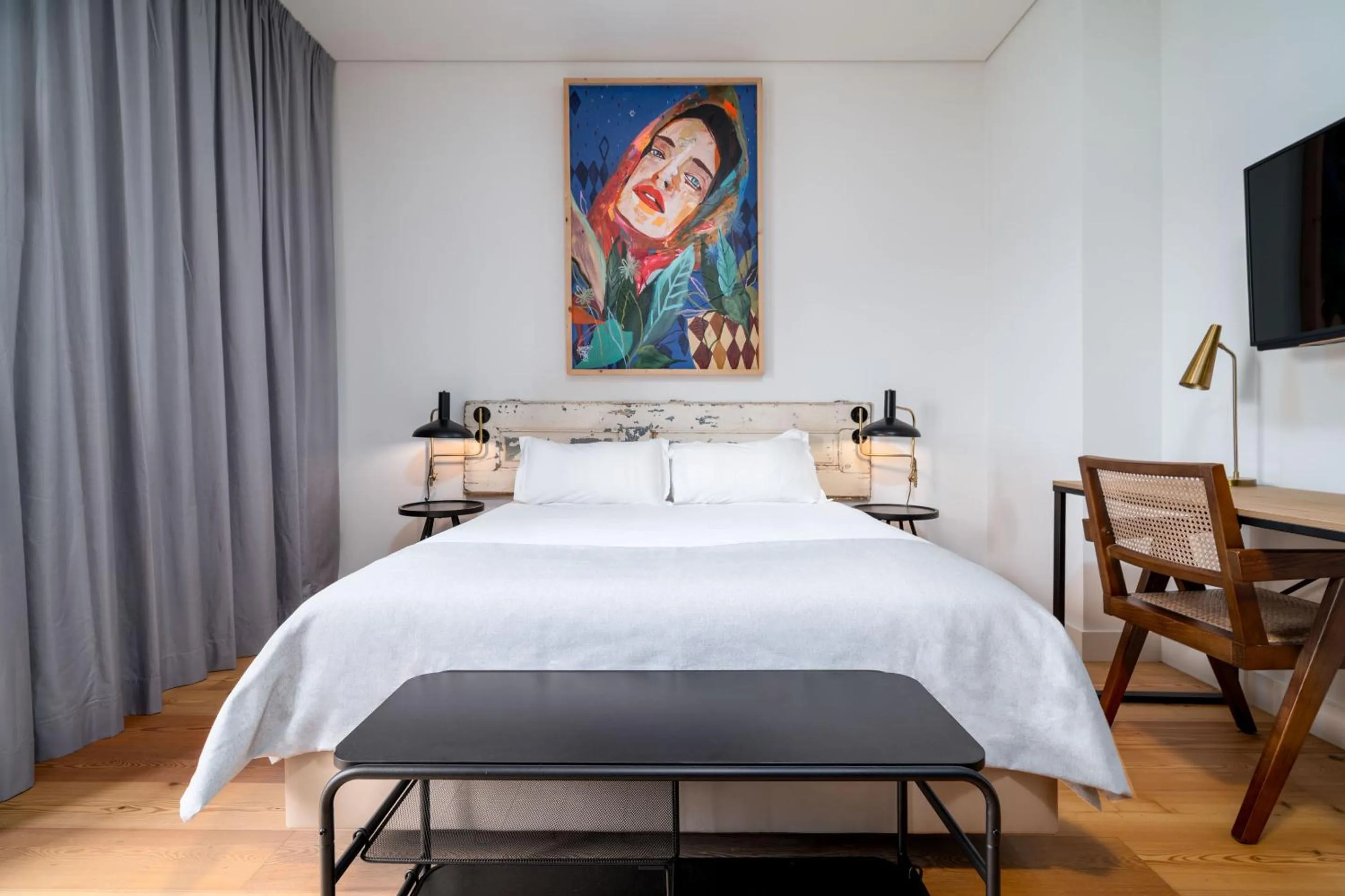 Bed in Limehome Porto Rua Das Oliveiras