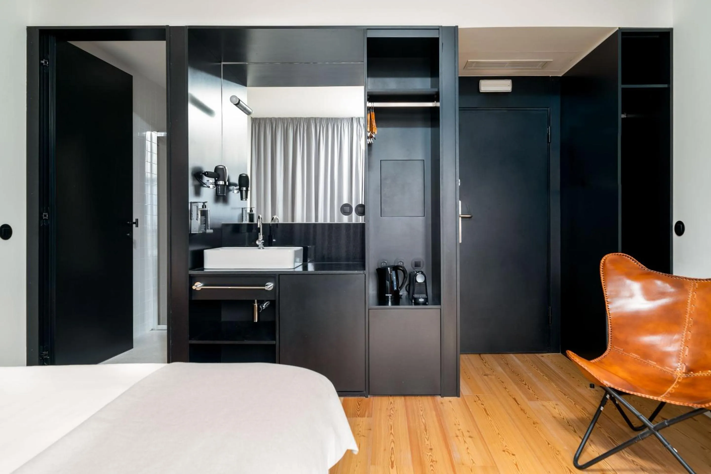 Bed in Limehome Porto Rua Das Oliveiras