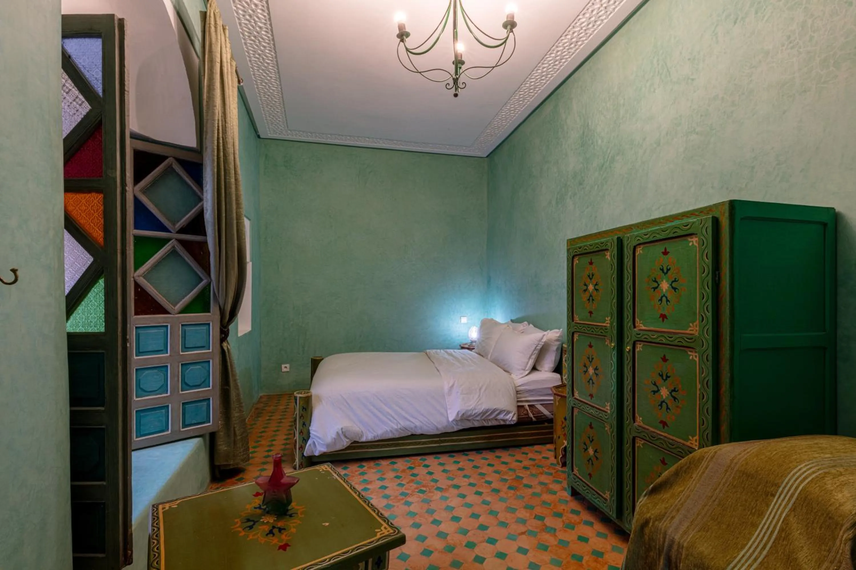 Bed in Riad Zinoun & Spa 11 Rooms