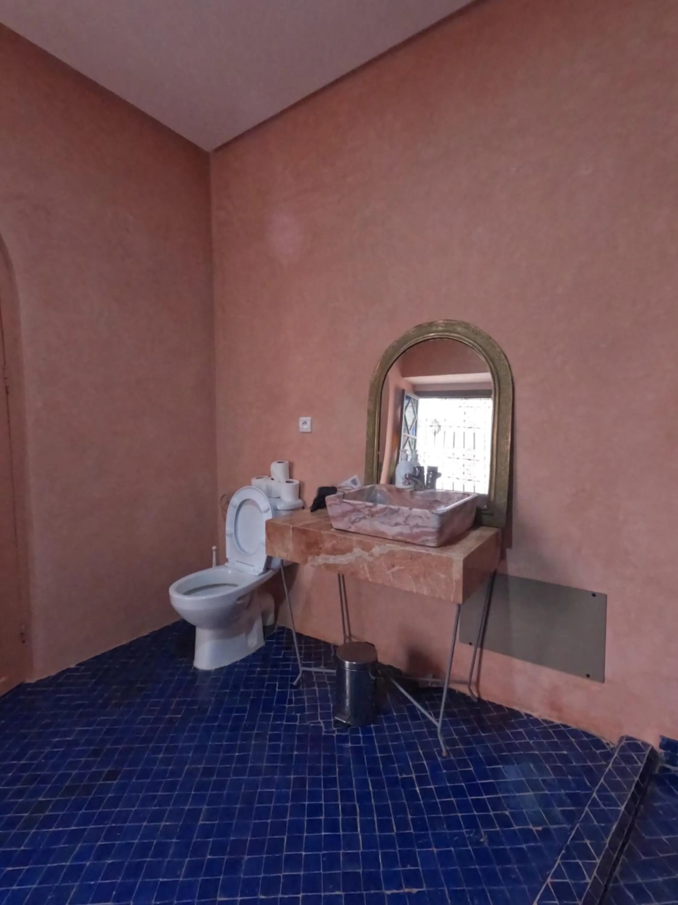 Toilet in Riad Zinoun & Spa 11 Rooms