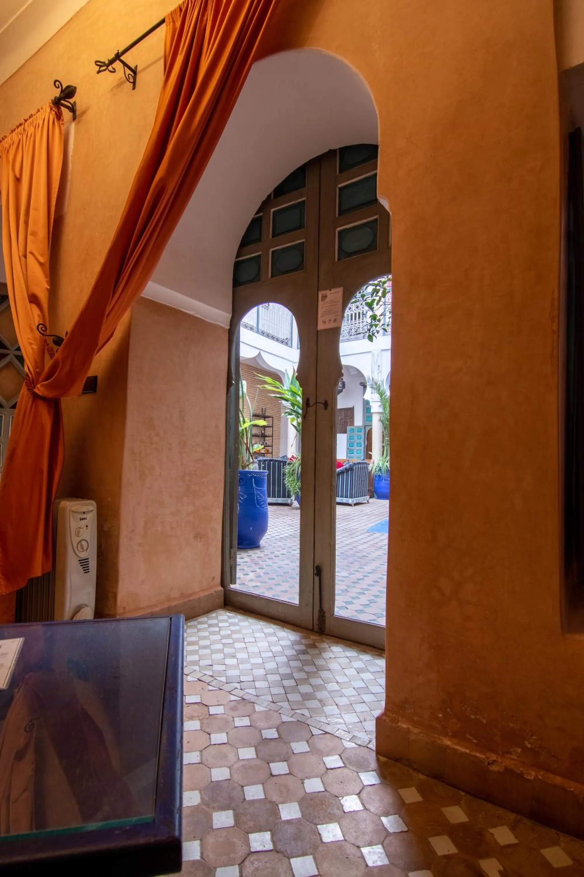 Restaurant/places to eat in Riad Zinoun & Spa 11 Rooms