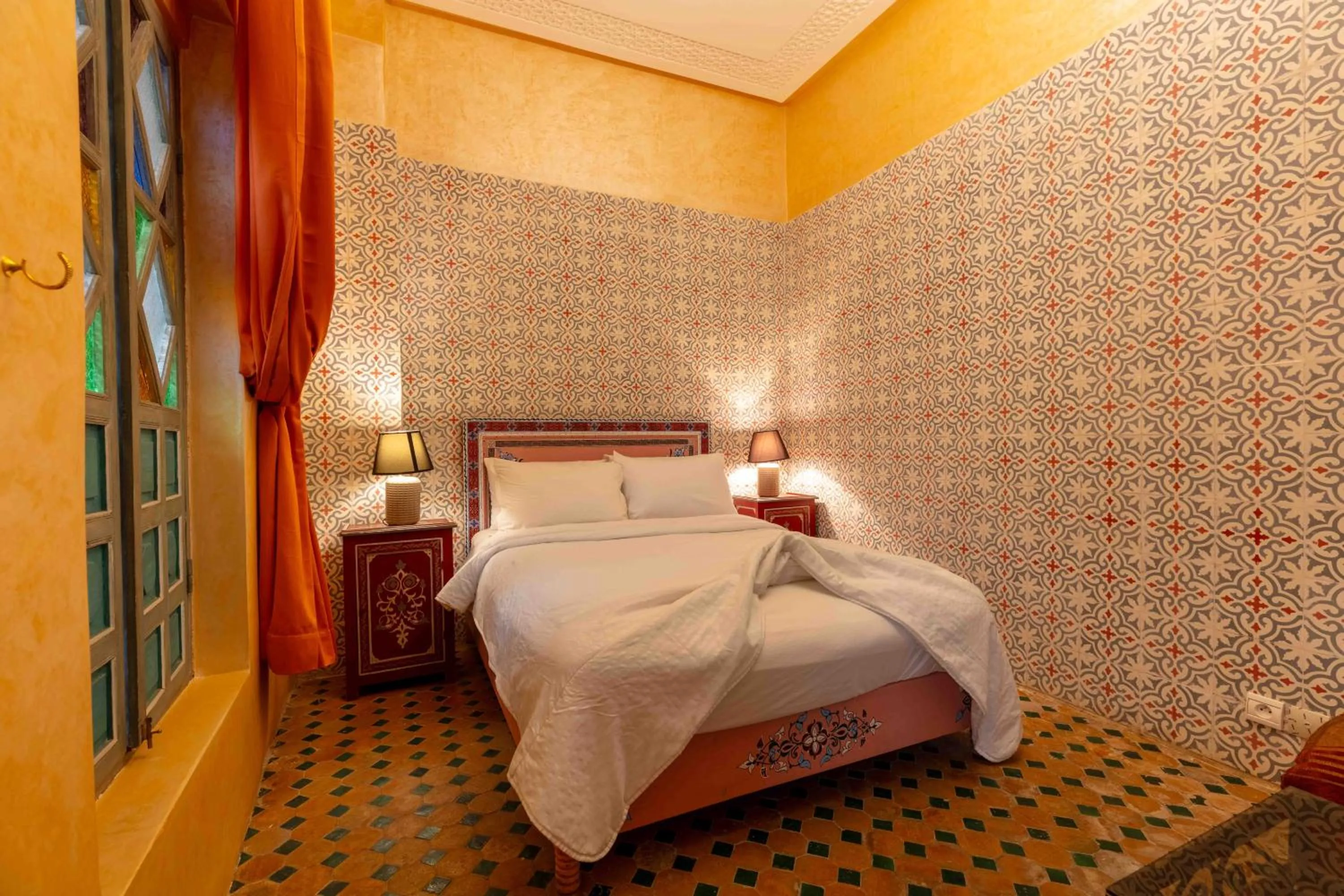 Bed in Riad Zinoun & Spa 11 Rooms