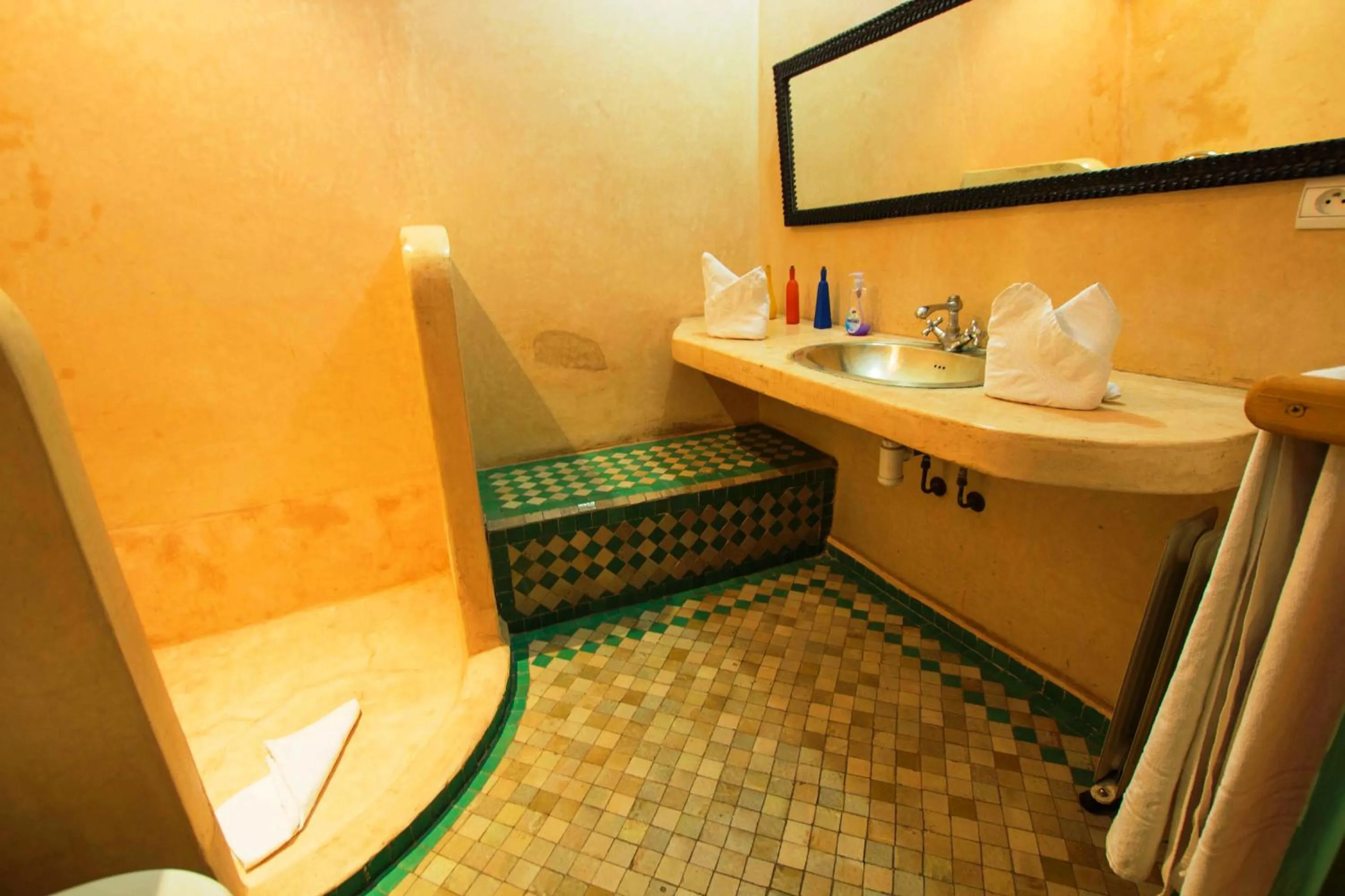 Bathroom in Riad Zinoun & Spa 11 Rooms