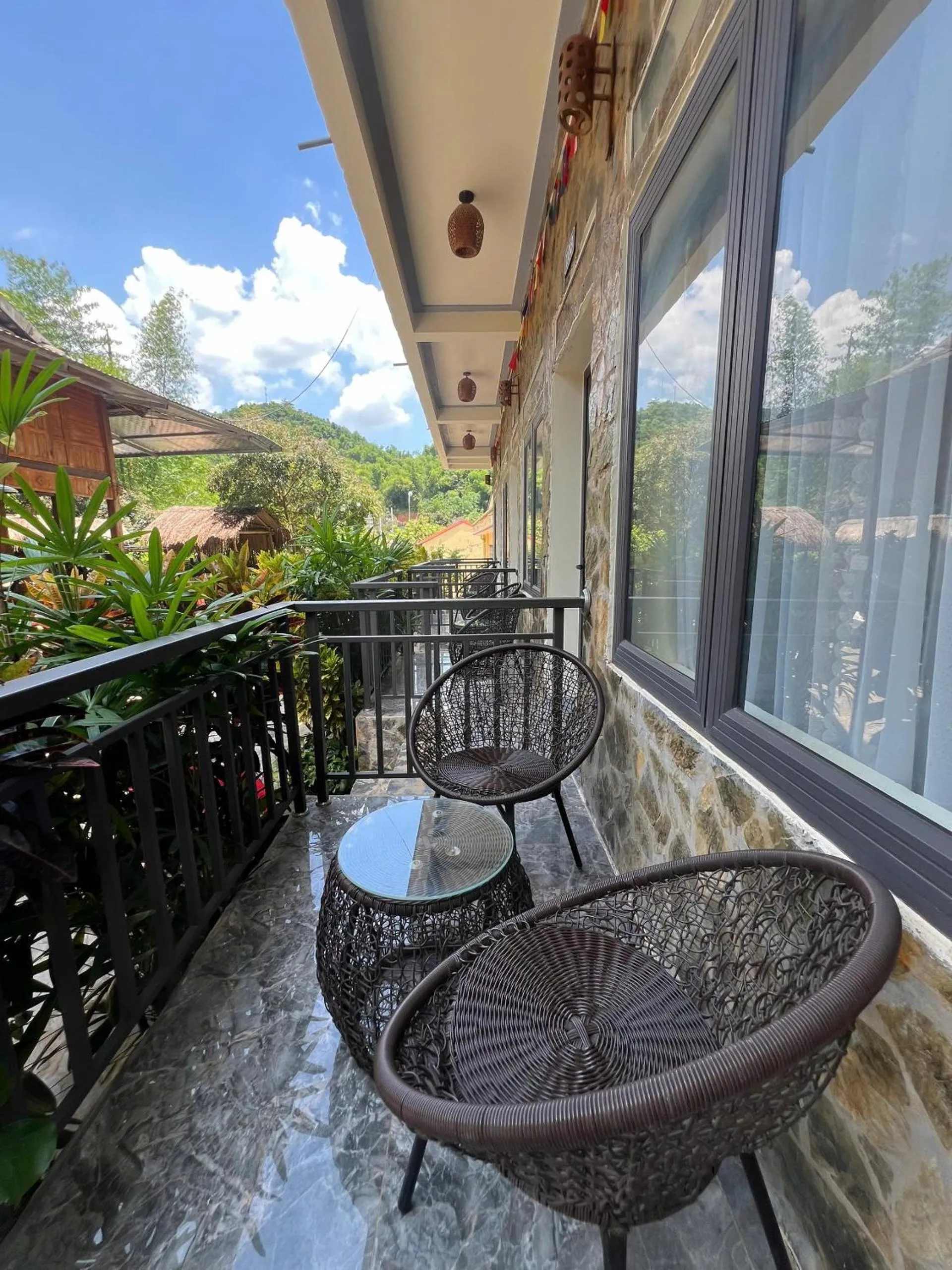 Day in Mai Châu Happy House